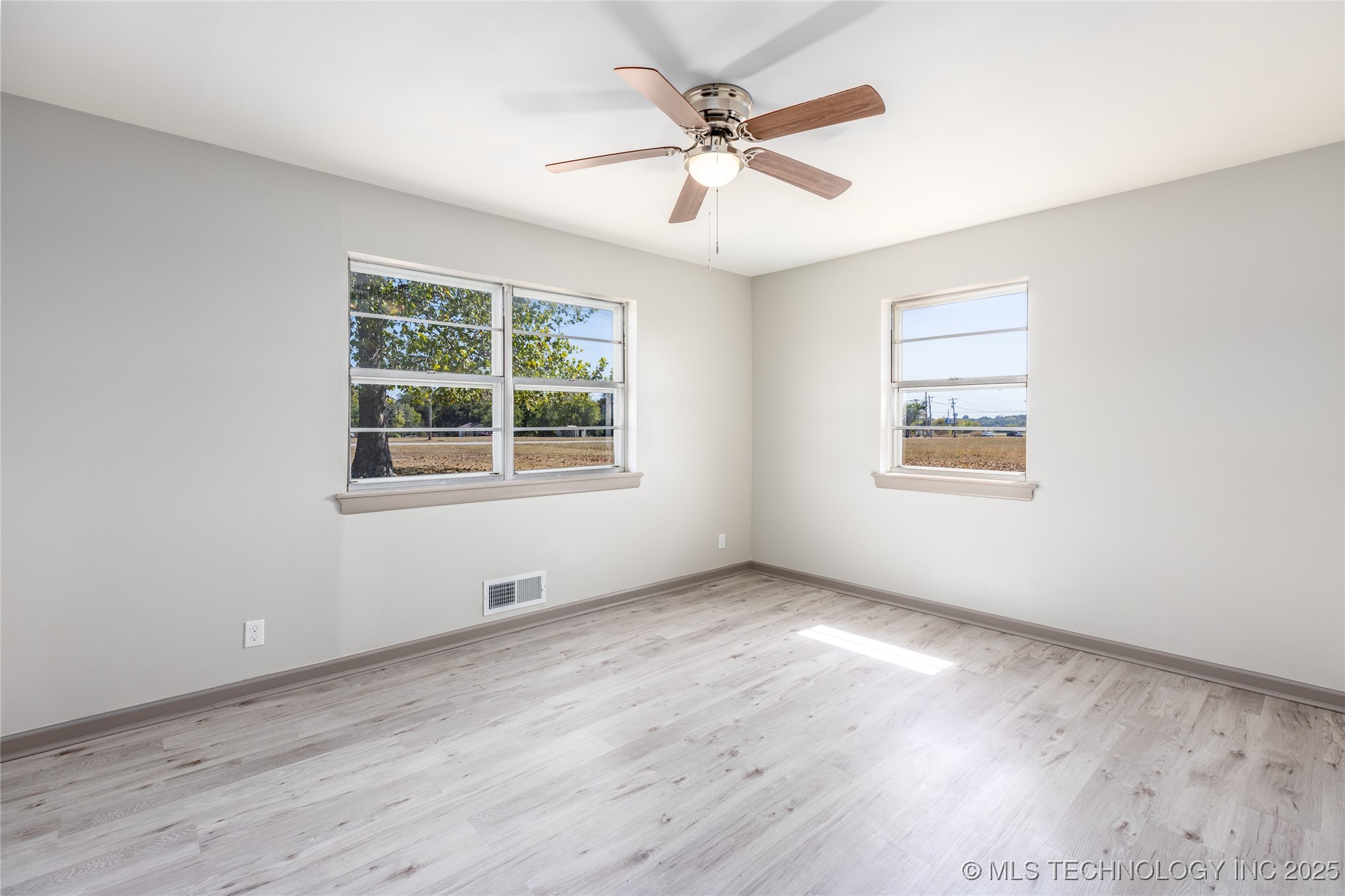 4001 N Washington Property Photo 35