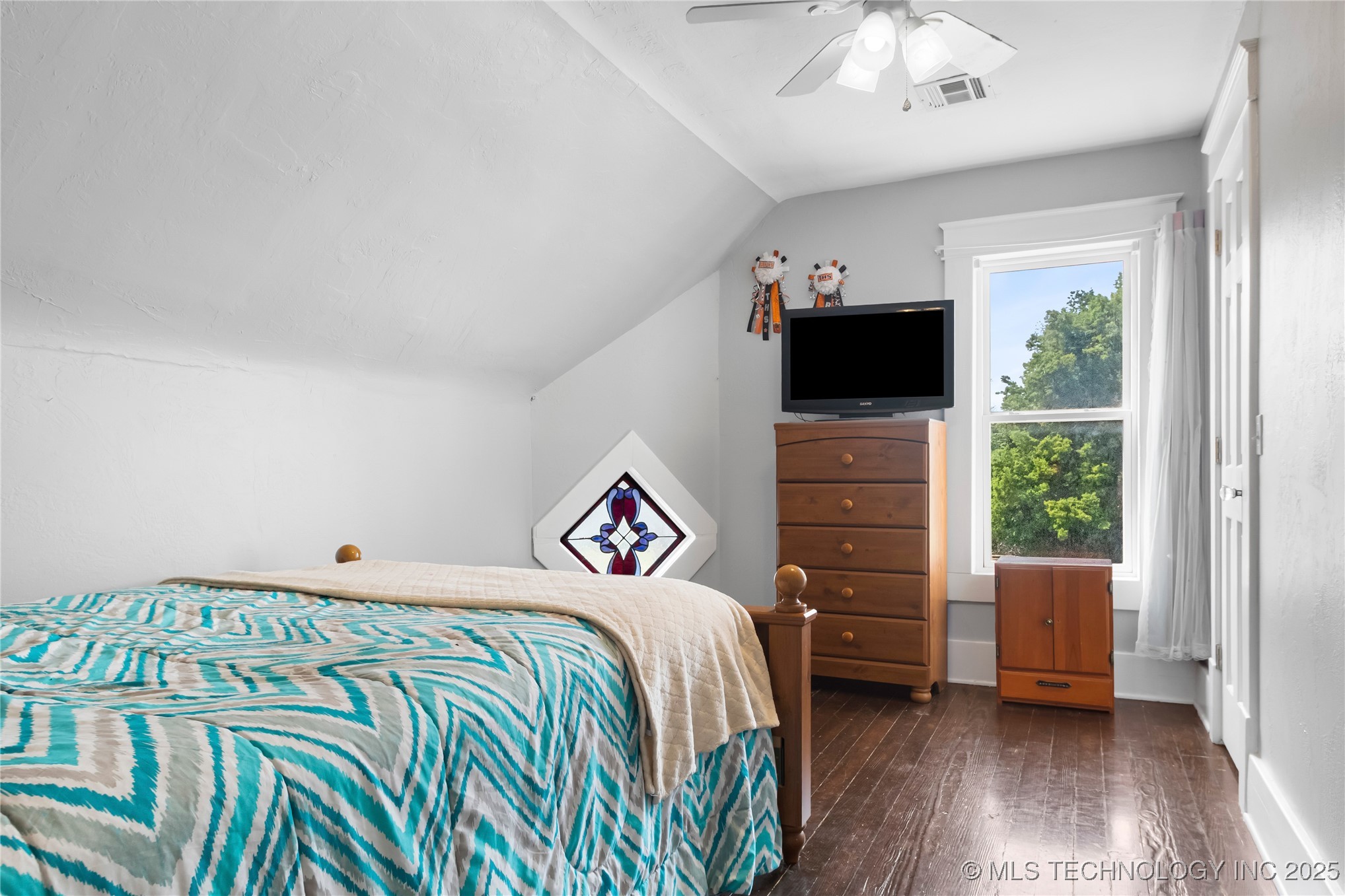 206 W Grand Property Photo 21