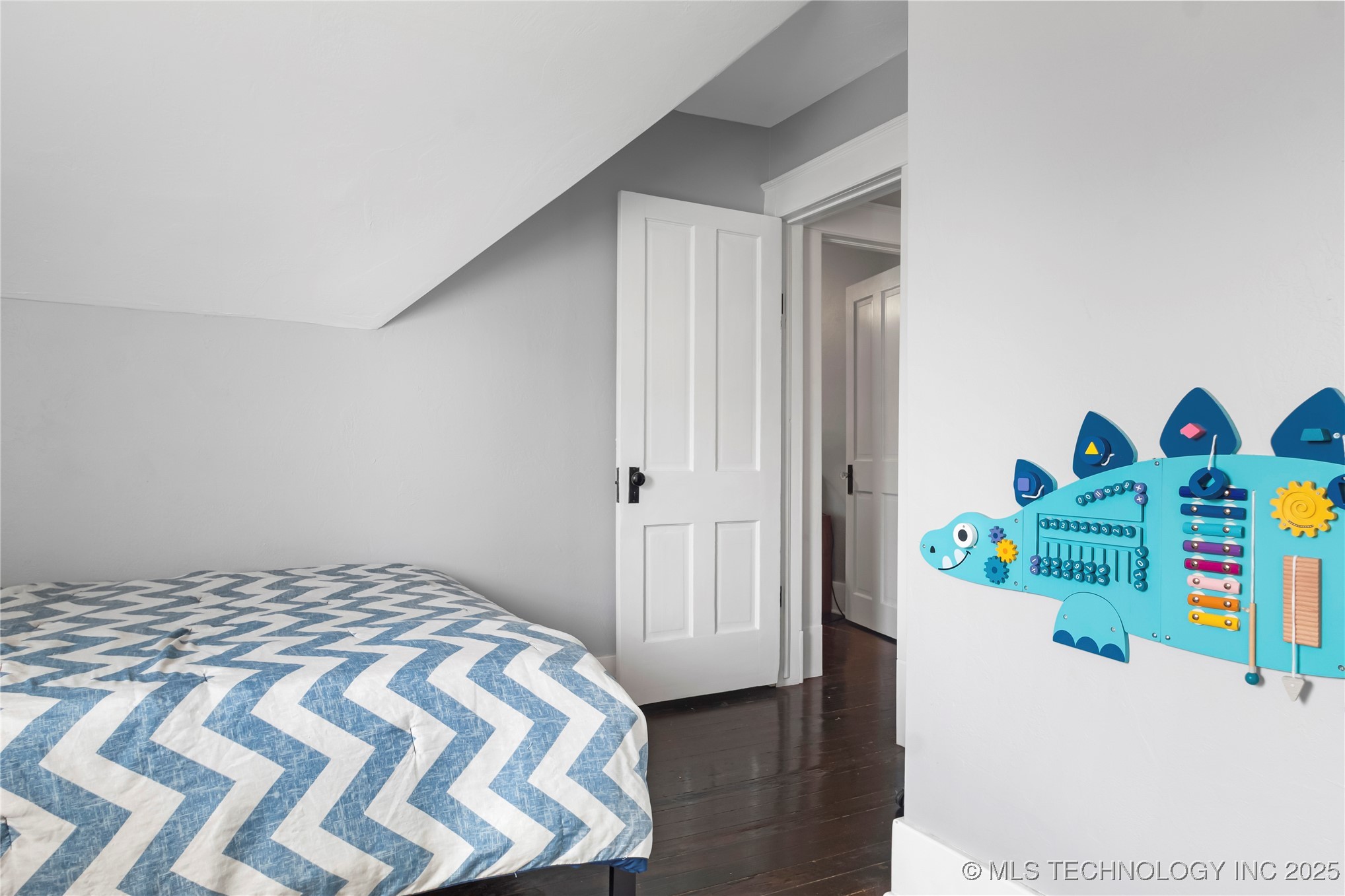 206 W Grand Property Photo 24