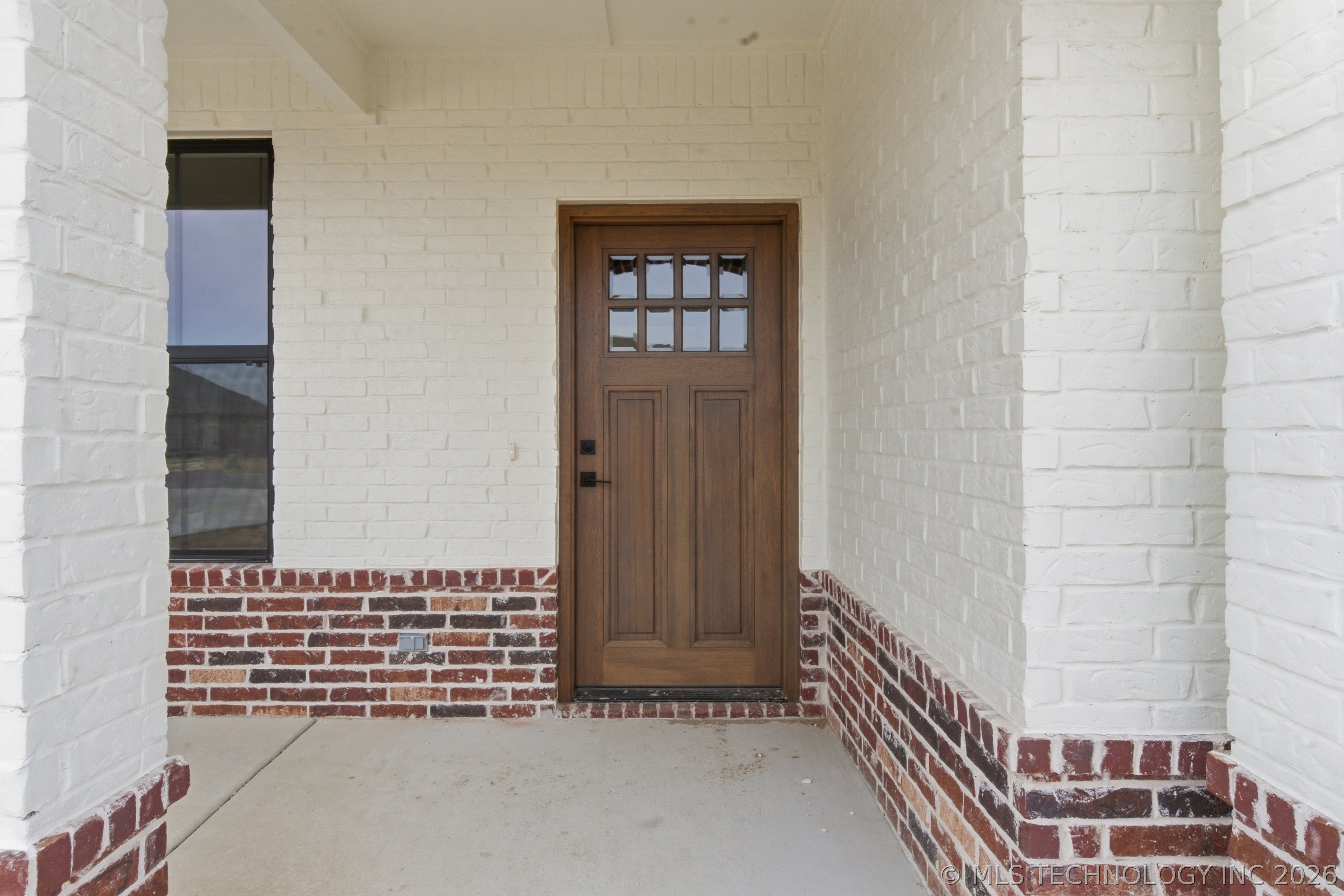 14256 N 71st East Avenue Property Photo 6