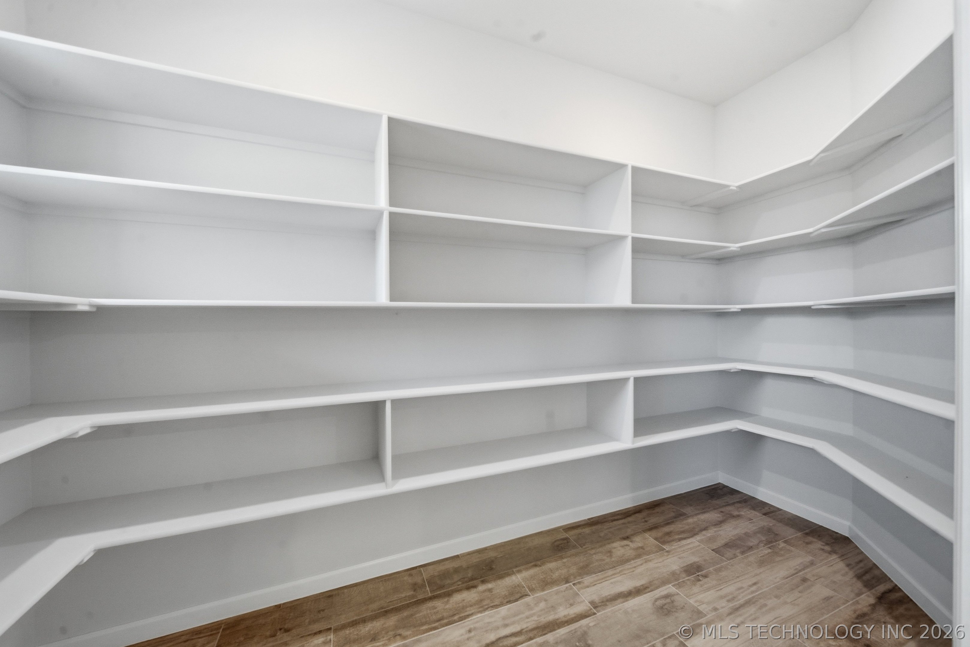 14256 N 71st East Avenue Property Photo 23