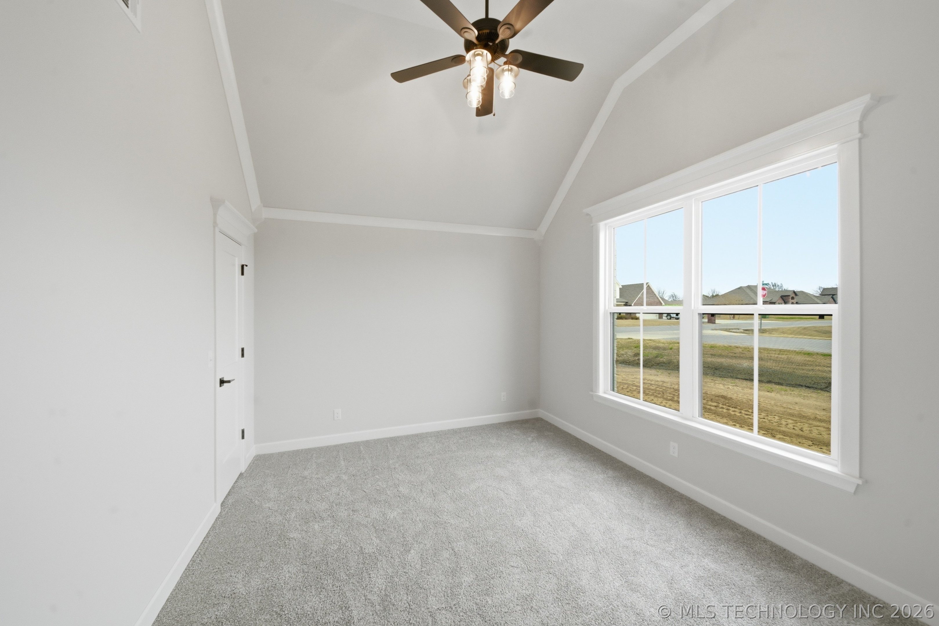 14256 N 71st East Avenue Property Photo 25