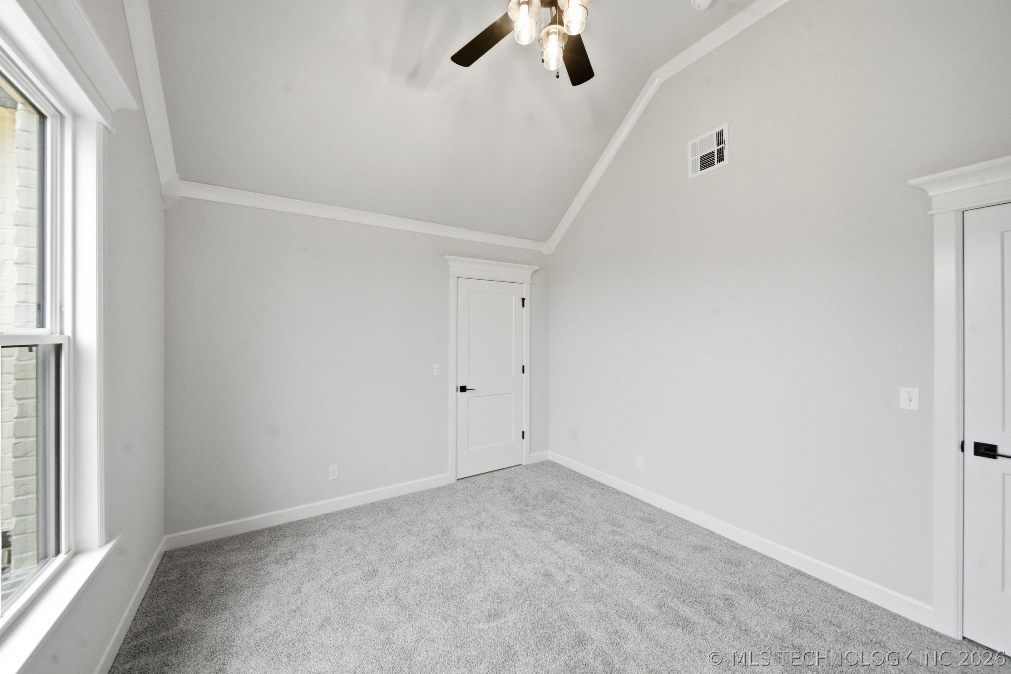 14256 N 71st East Avenue Property Photo 26