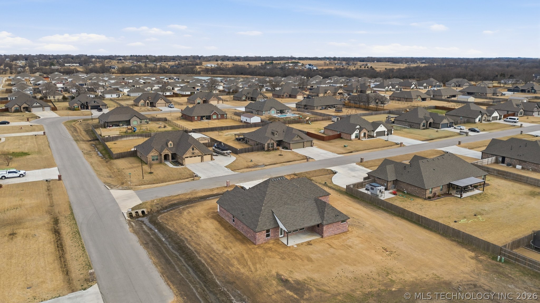 14256 N 71st East Avenue Property Photo 39