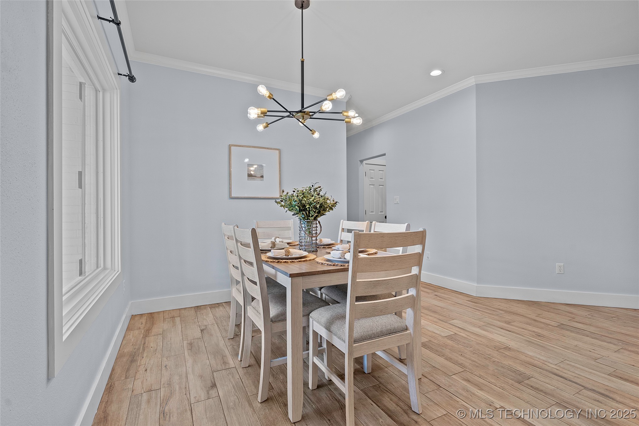 1223 Buckingham Property Photo 11