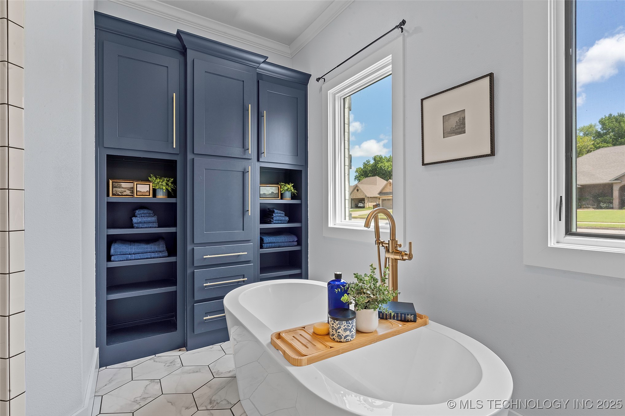 1223 Buckingham Property Photo 27