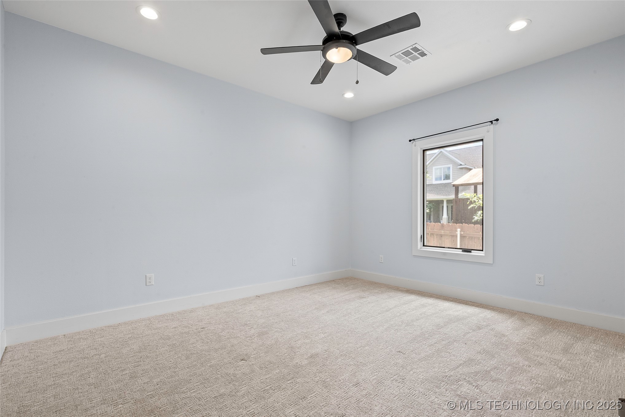 1223 Buckingham Property Photo 30