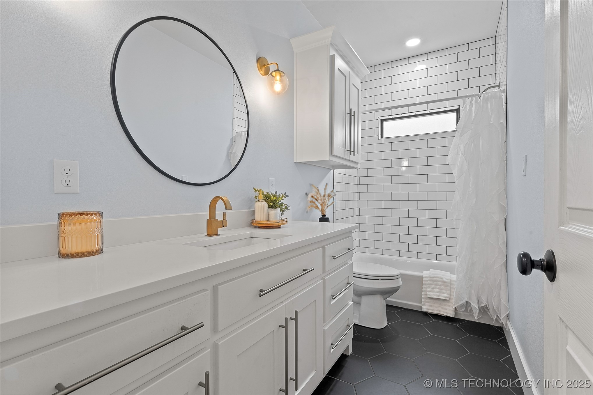 1223 Buckingham Property Photo 35