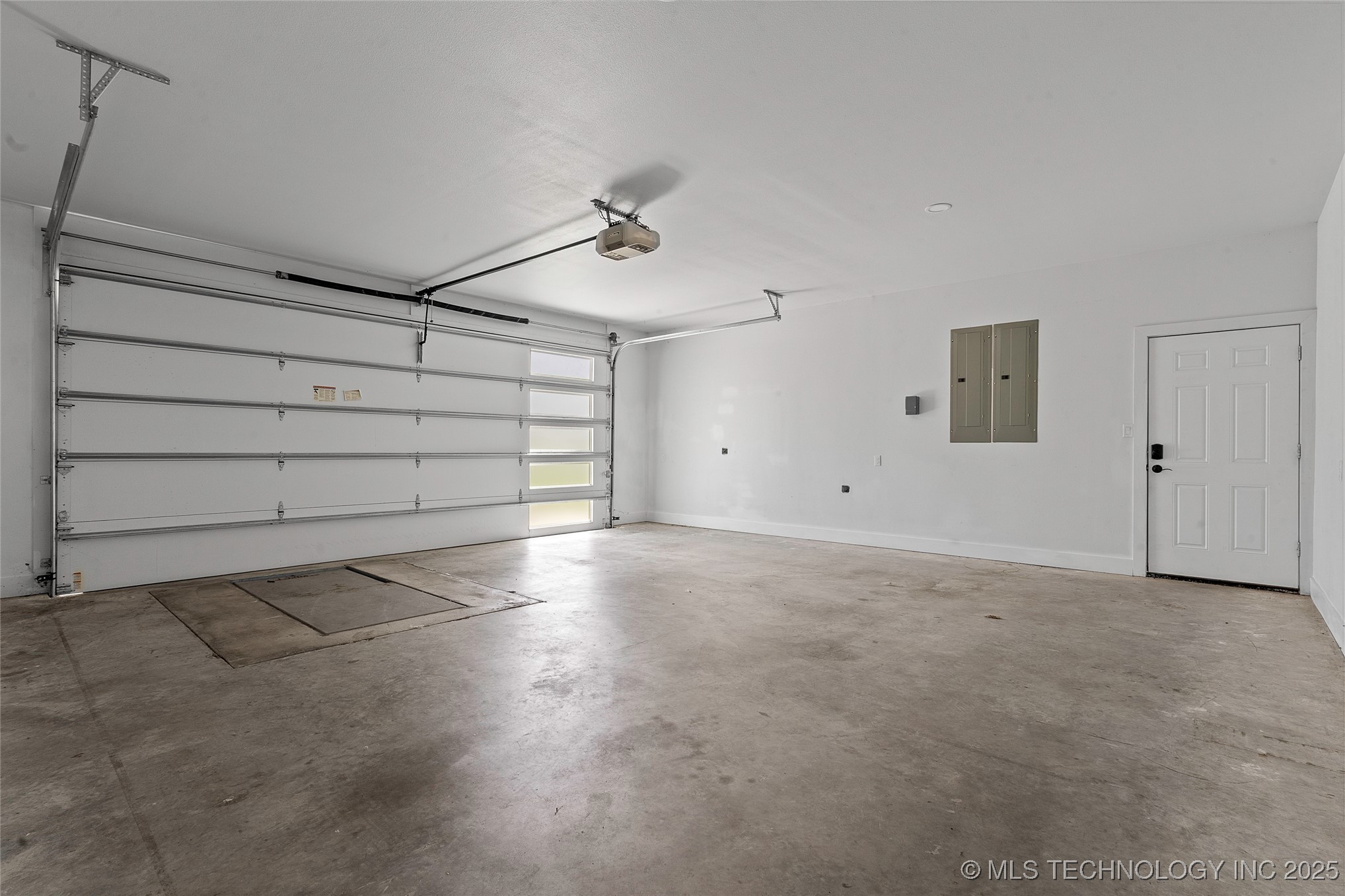 1223 Buckingham Property Photo 45