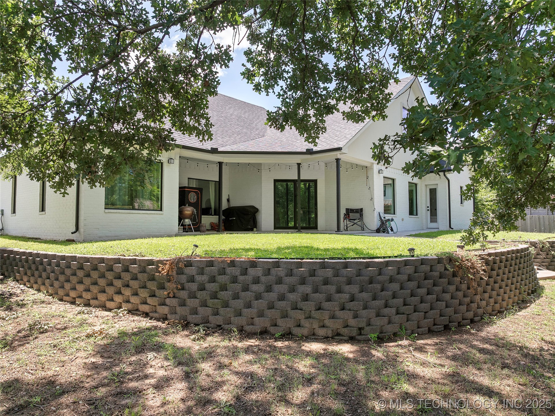 1223 Buckingham Property Photo 46