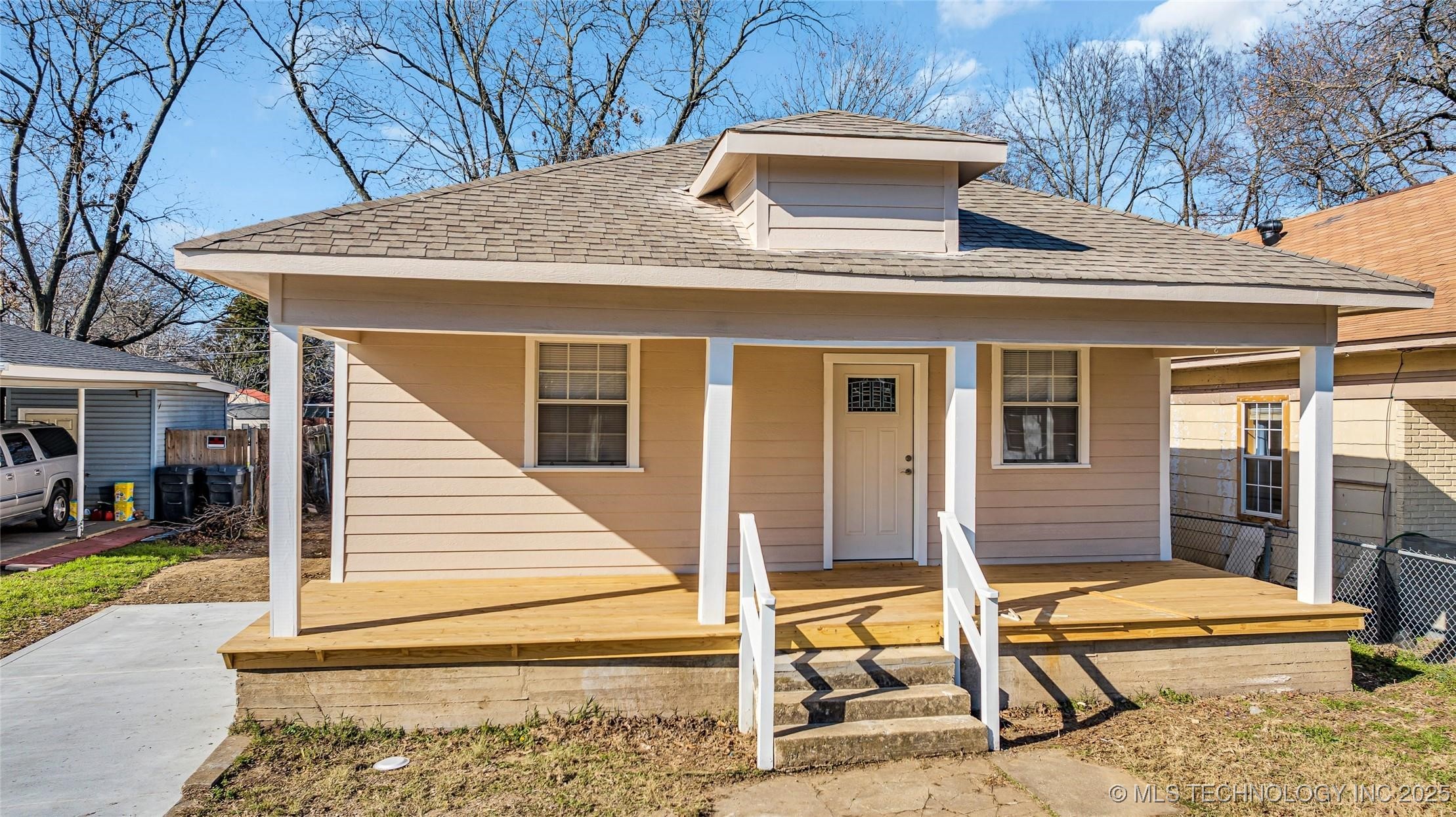 613 Nw A Street Property Photo 2