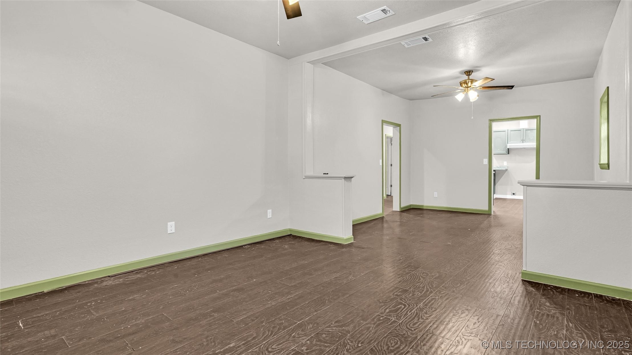 613 Nw A Street Property Photo 5