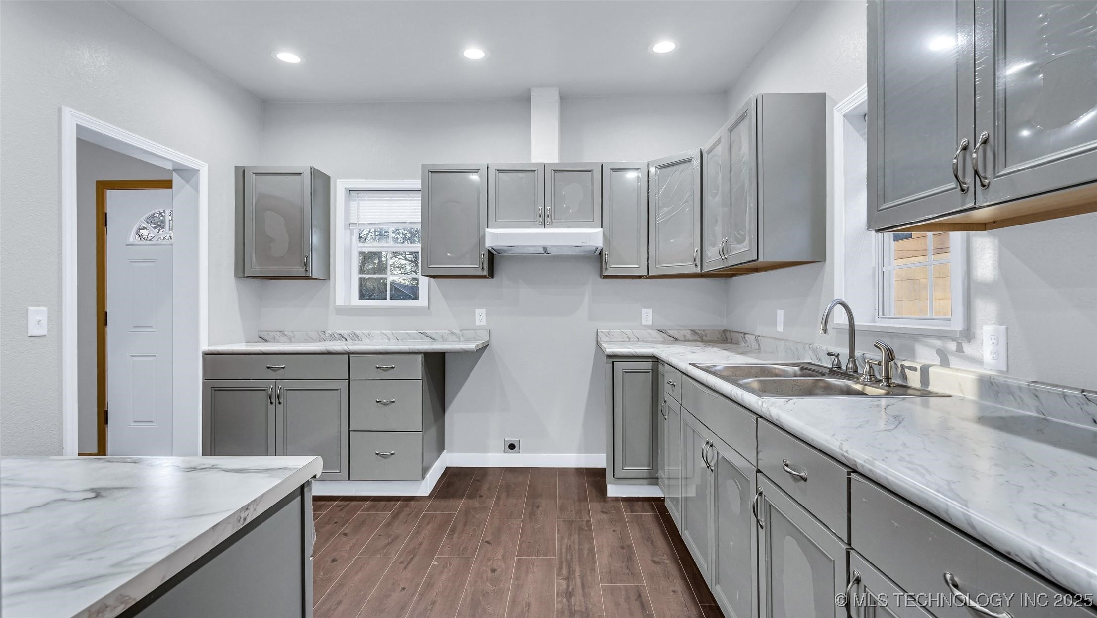 613 Nw A Street Property Photo 8