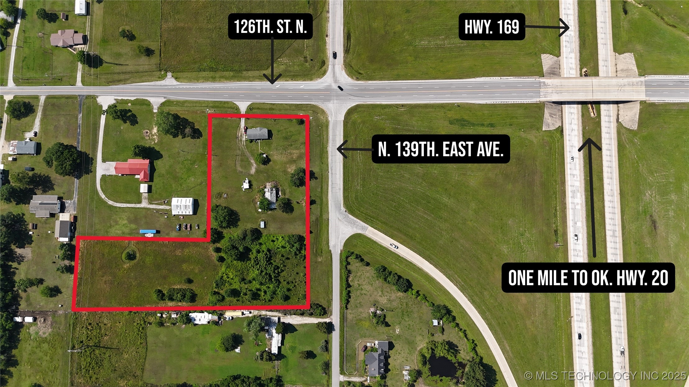 13901 E 126th Street N Property Photo 1