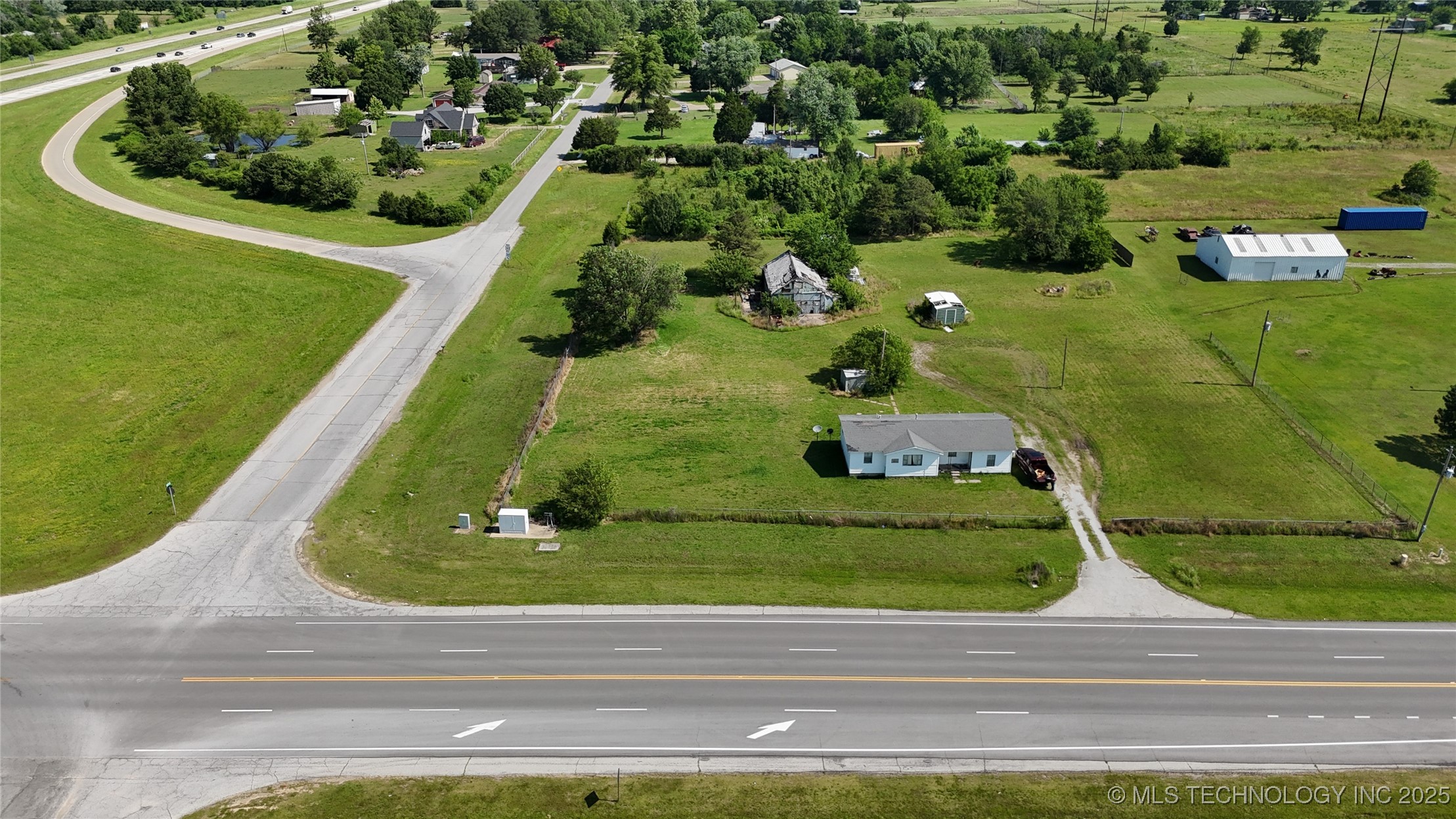 13901 E 126th Street N Property Photo 5