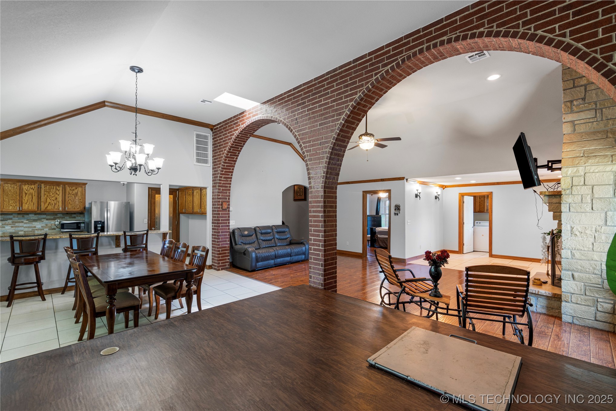 17822 S 44th West Avenue Property Photo 4