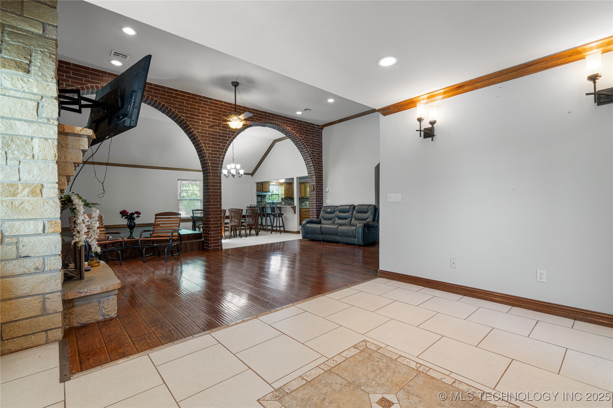 17822 S 44th West Avenue Property Photo 13