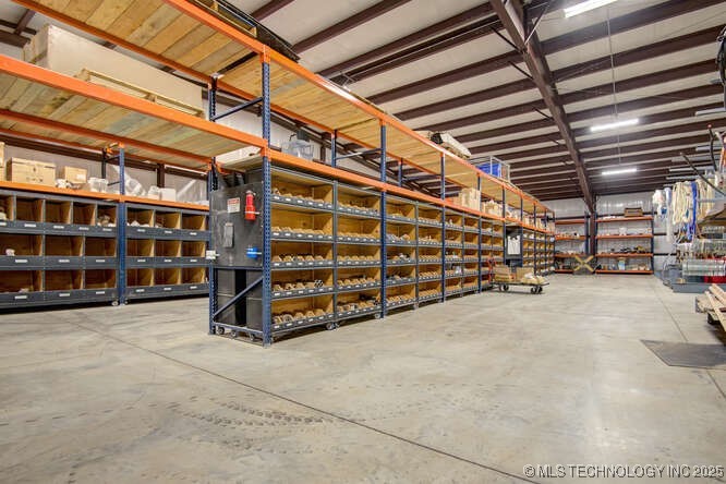 11160 S 225th East Avenue Property Photo 41