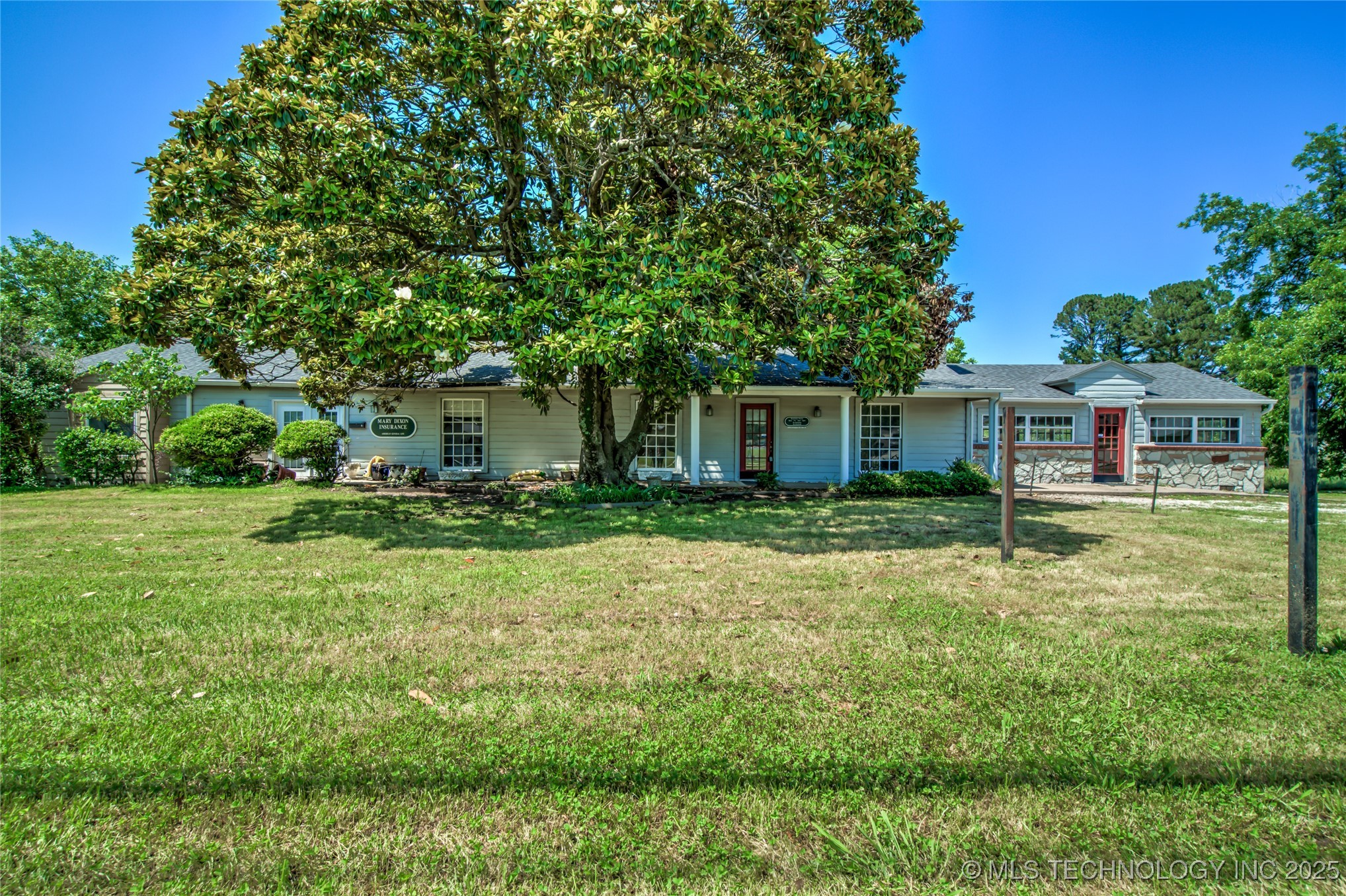 2600 Arlington Property Photo 1