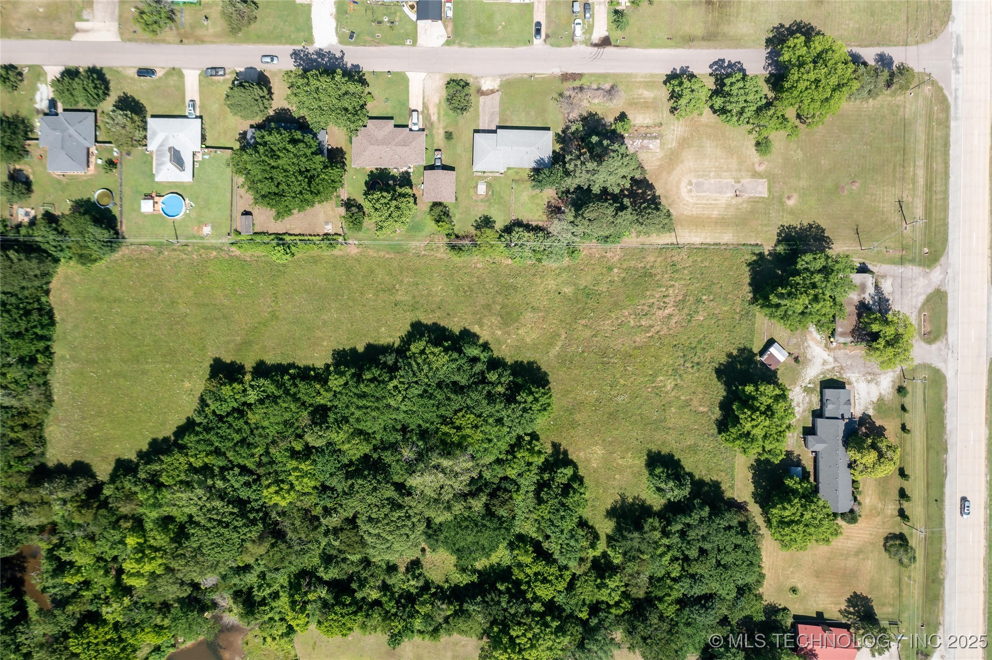 2600 Arlington Property Photo 10