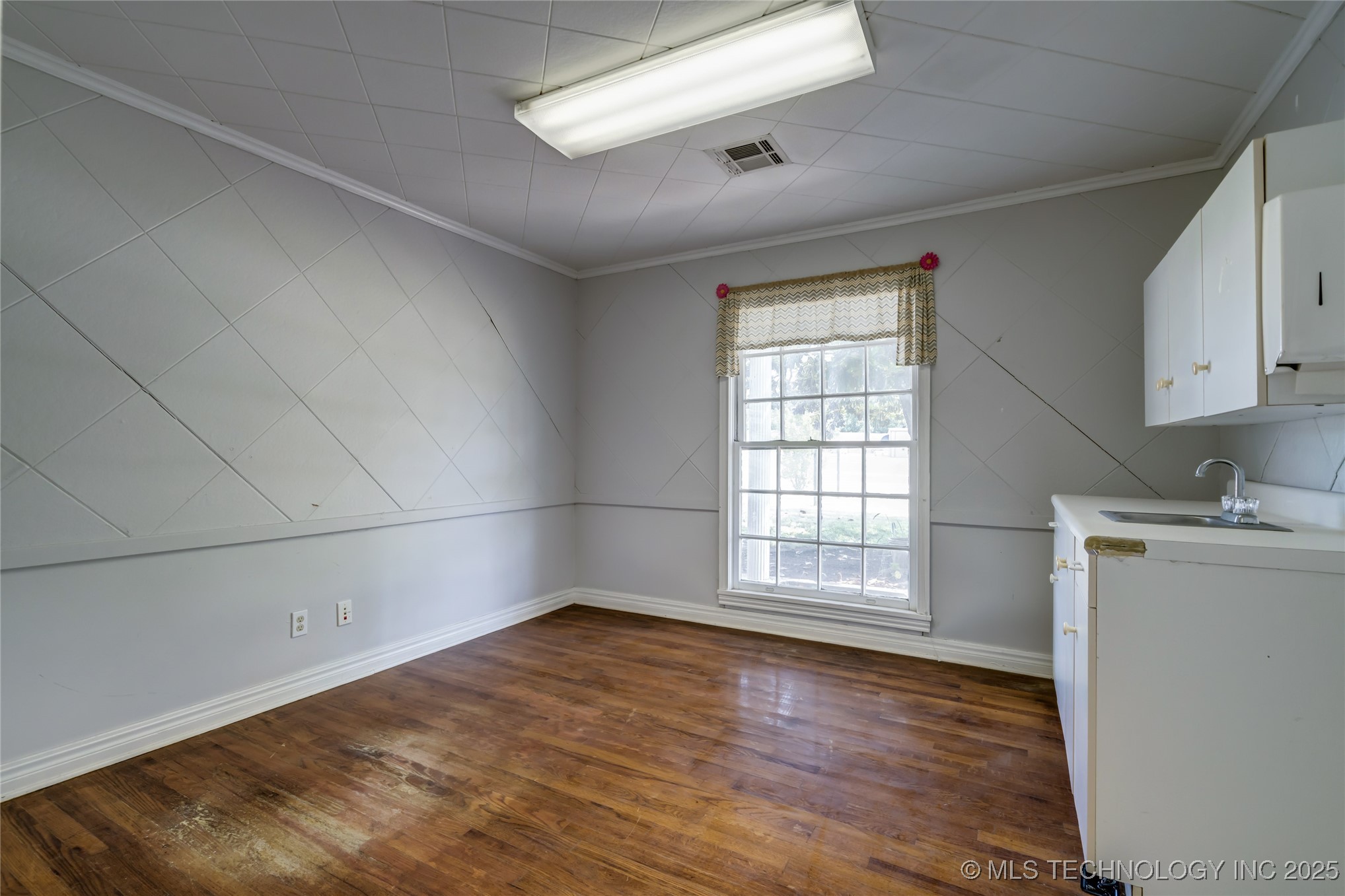 2600 Arlington Property Photo 32