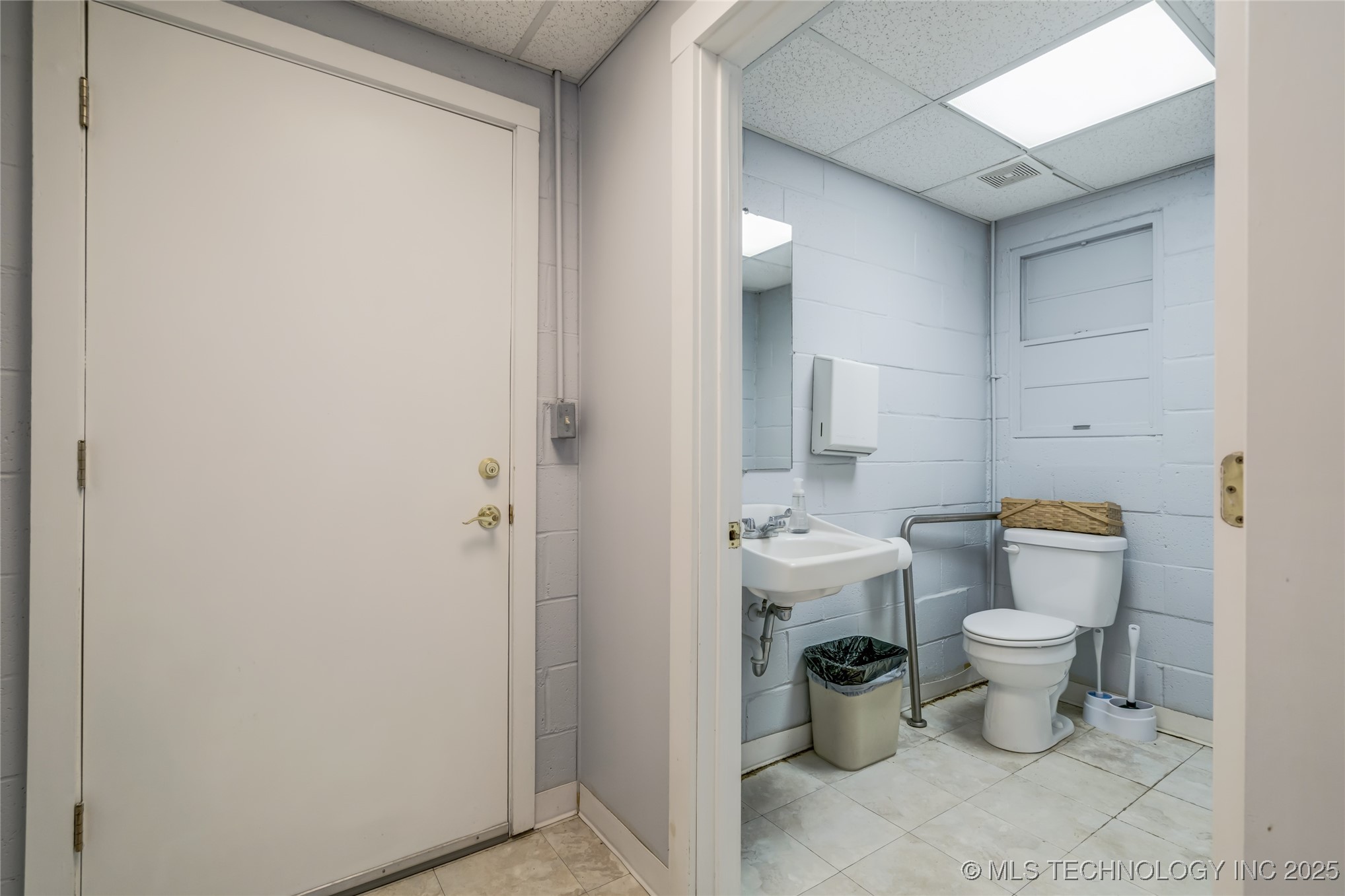 2600 Arlington Property Photo 44