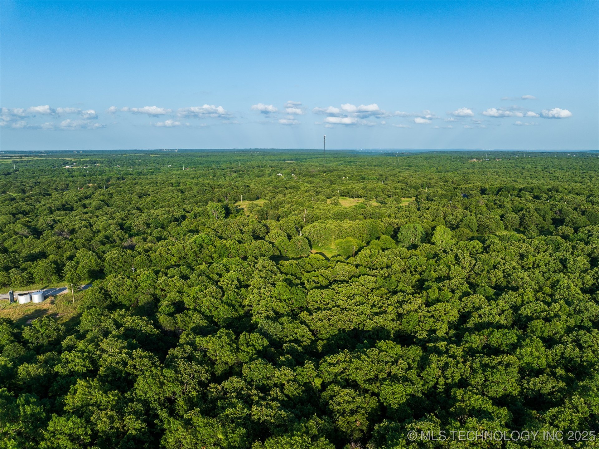 1 Ranch Land Road Property Photo 14