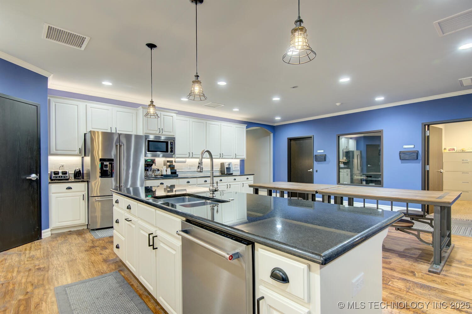 11200 S 225th East Avenue Property Photo 18