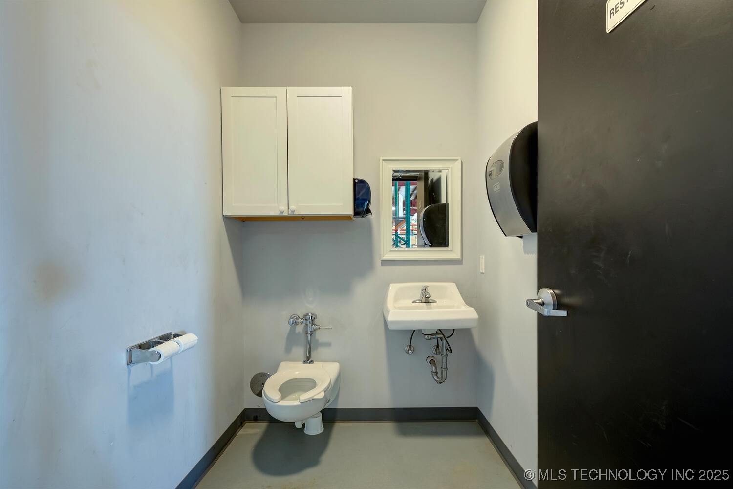 11200 S 225th East Avenue Property Photo 34