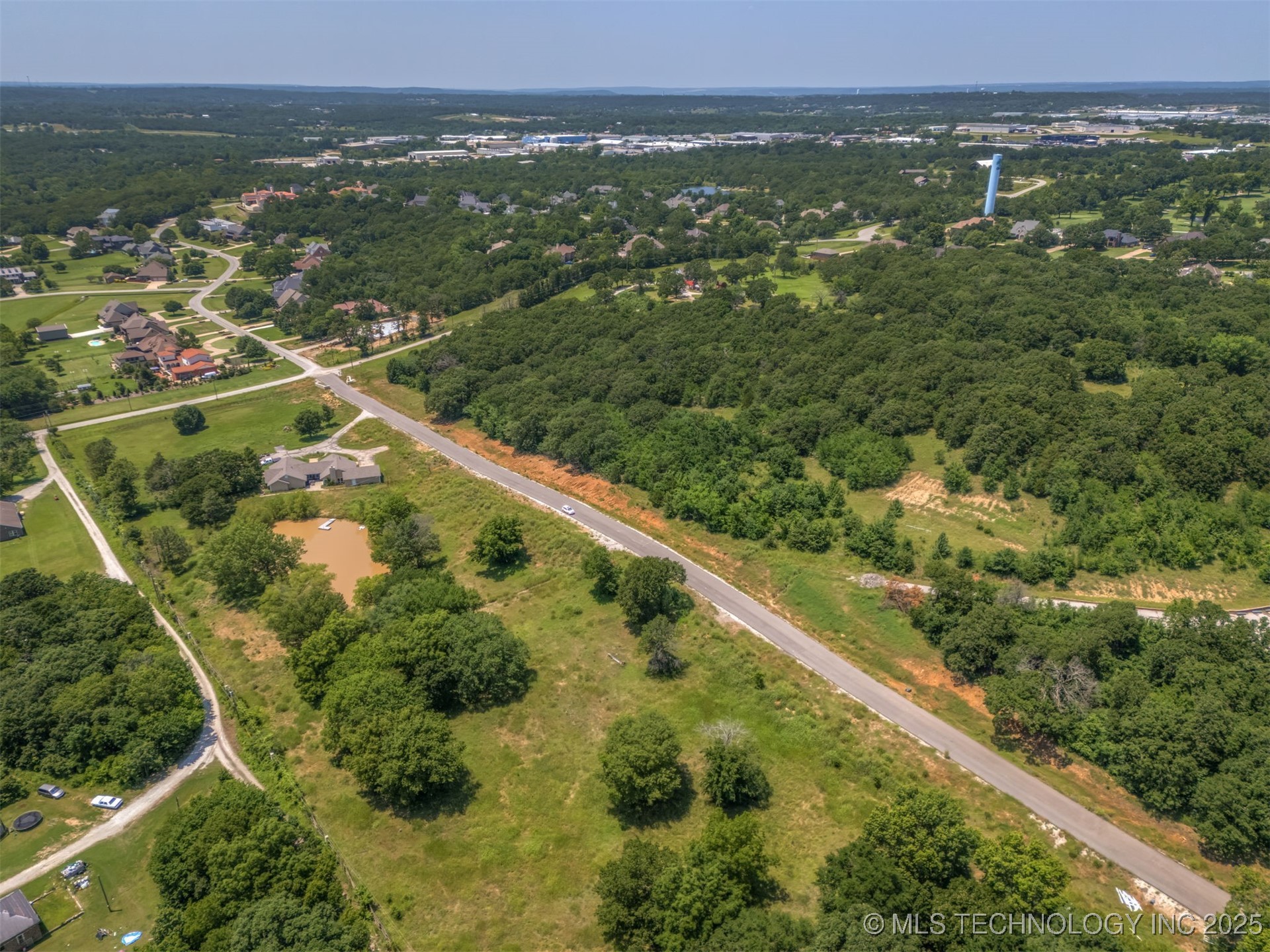 4680 Oak Timber Drive Property Photo 11