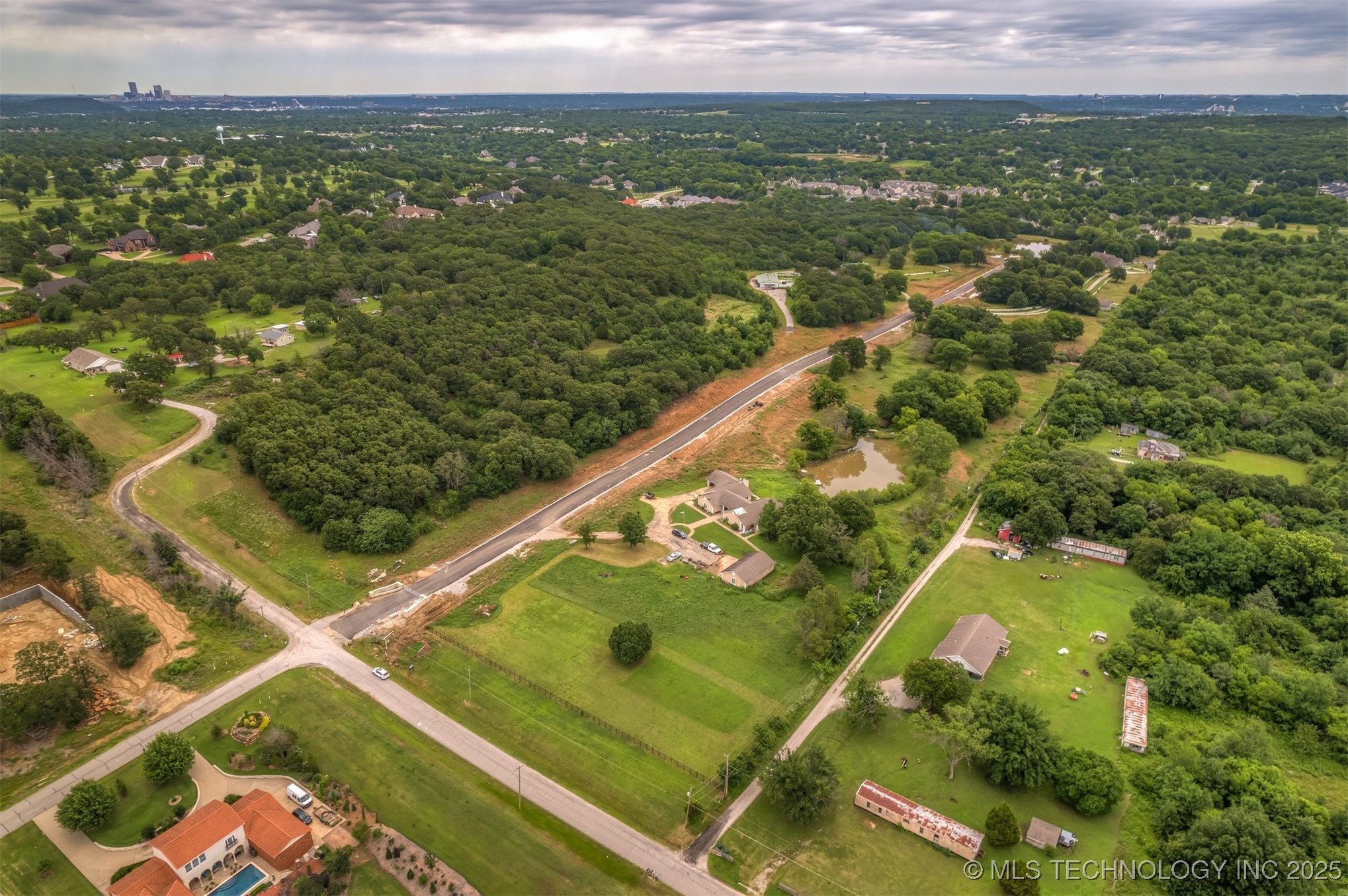 4781 Oak Timber Drive Property Photo 4