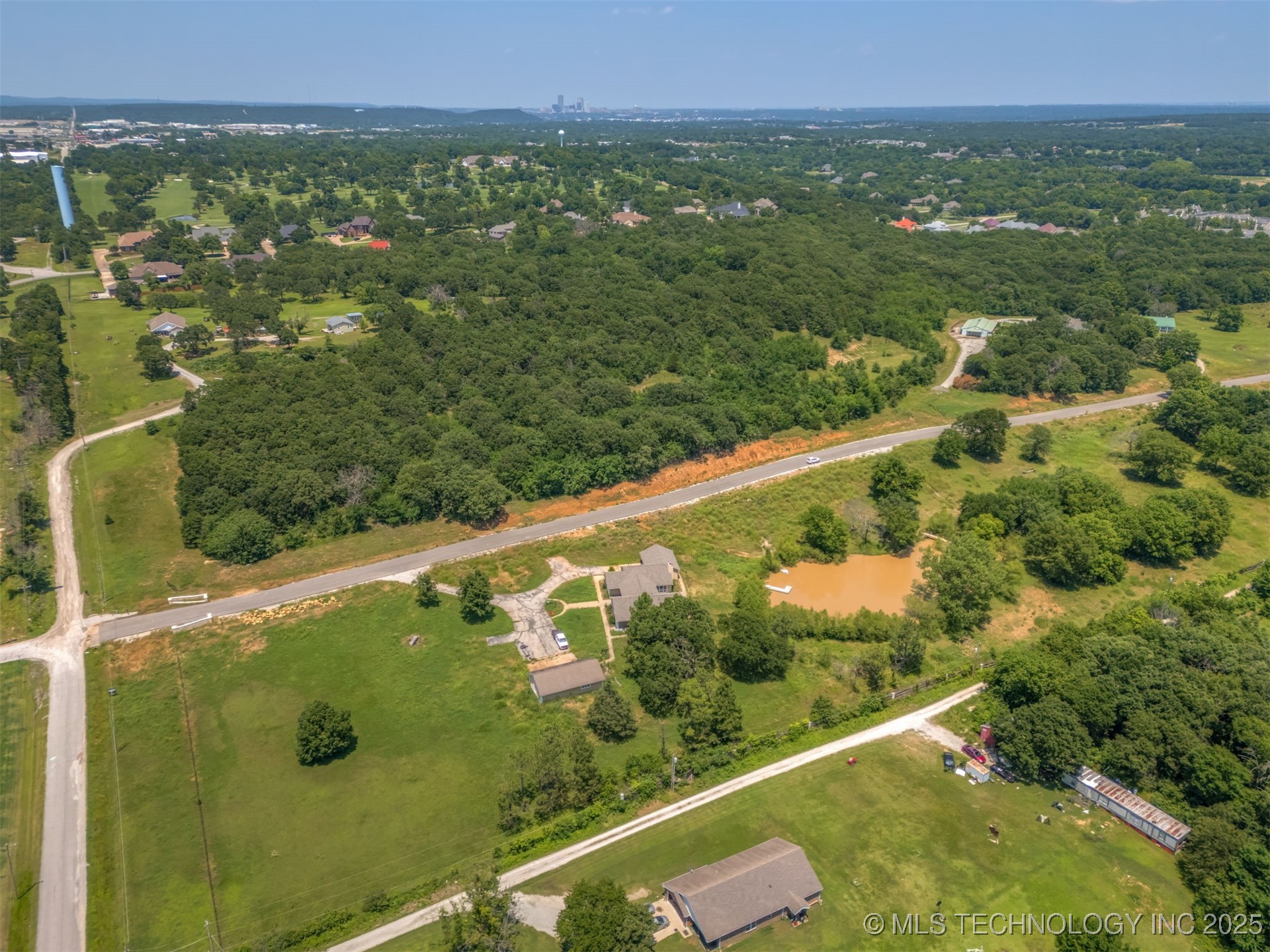 4881 Oak Timber Drive Property Photo 10