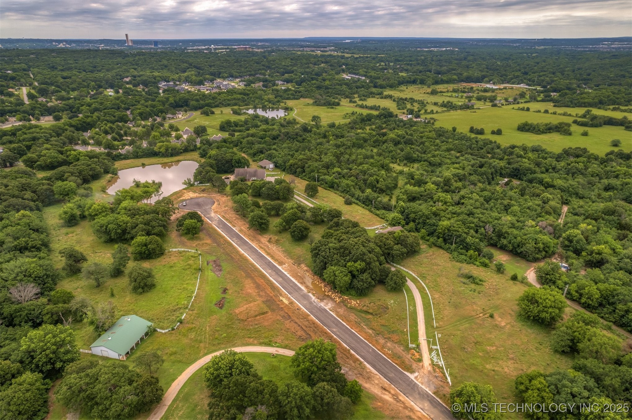 4458 Oak Timber Drive Property Photo 7