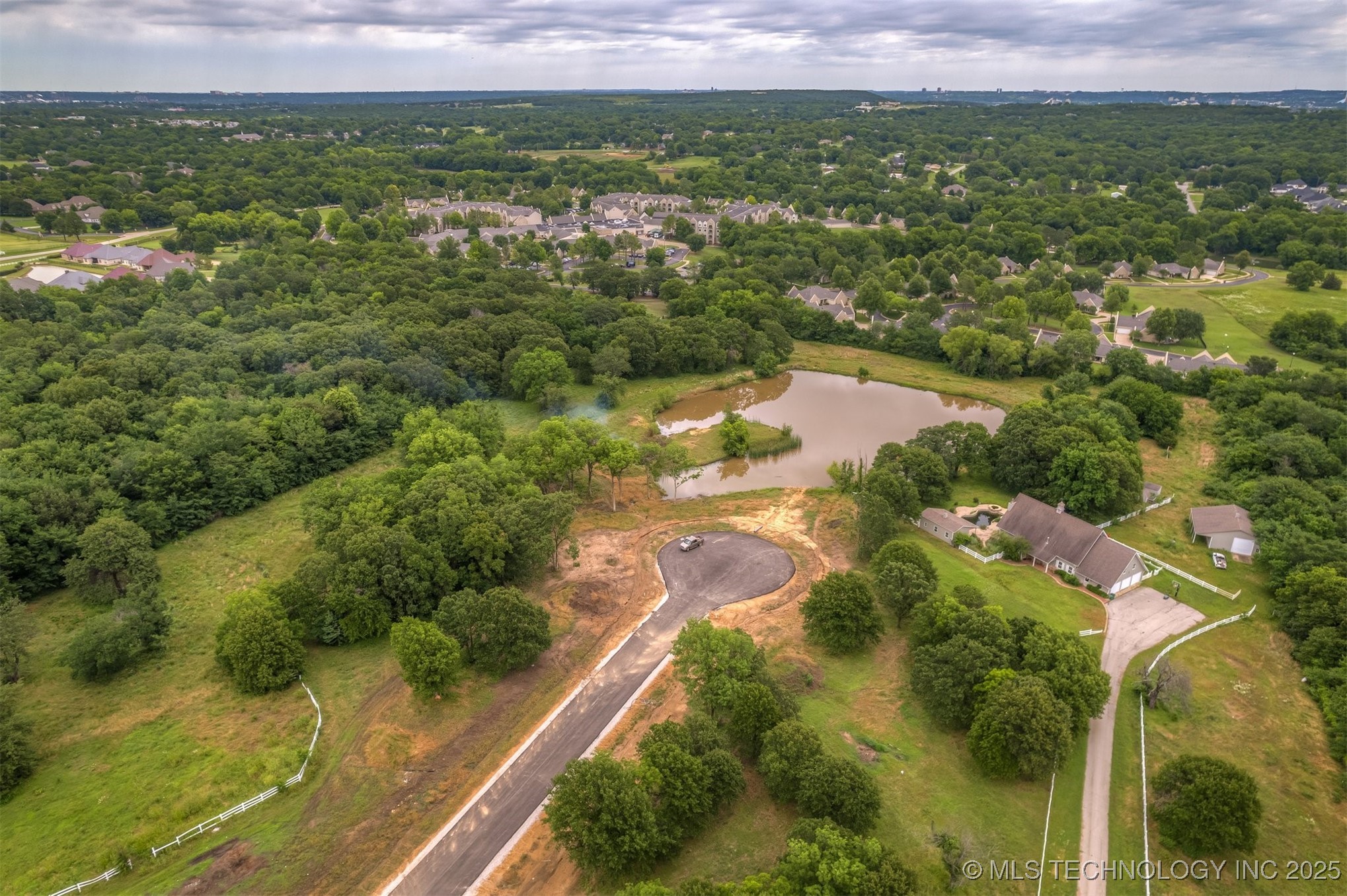 3881 Oak Timber Drive Property Photo 11