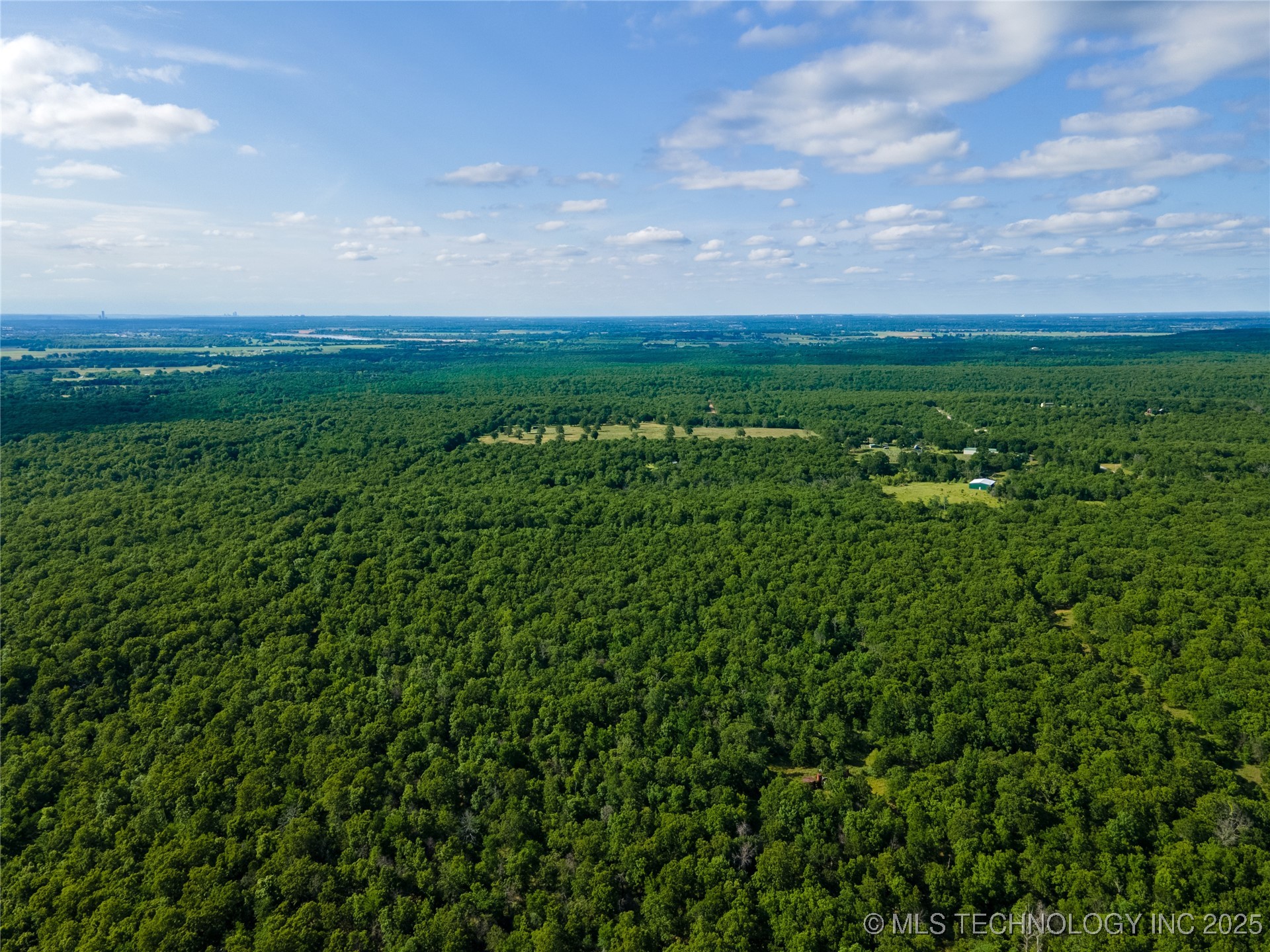 S 145th Avenue Property Photo 20