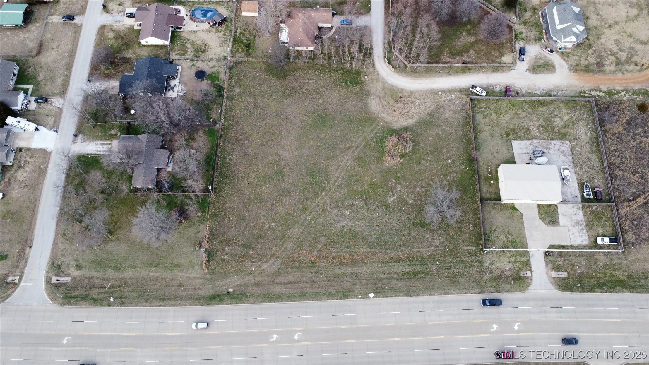 19505 E 116th Street North Property Photo 2