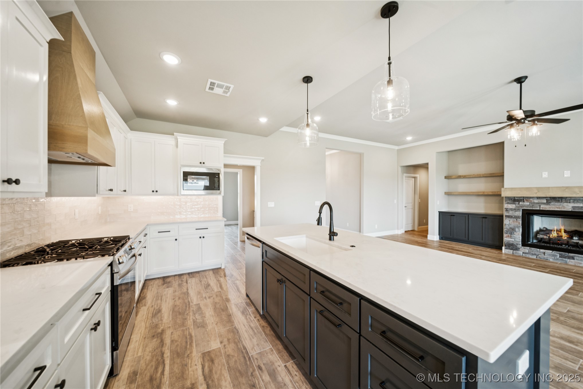 14129 N 54th East Avenue Property Photo 16