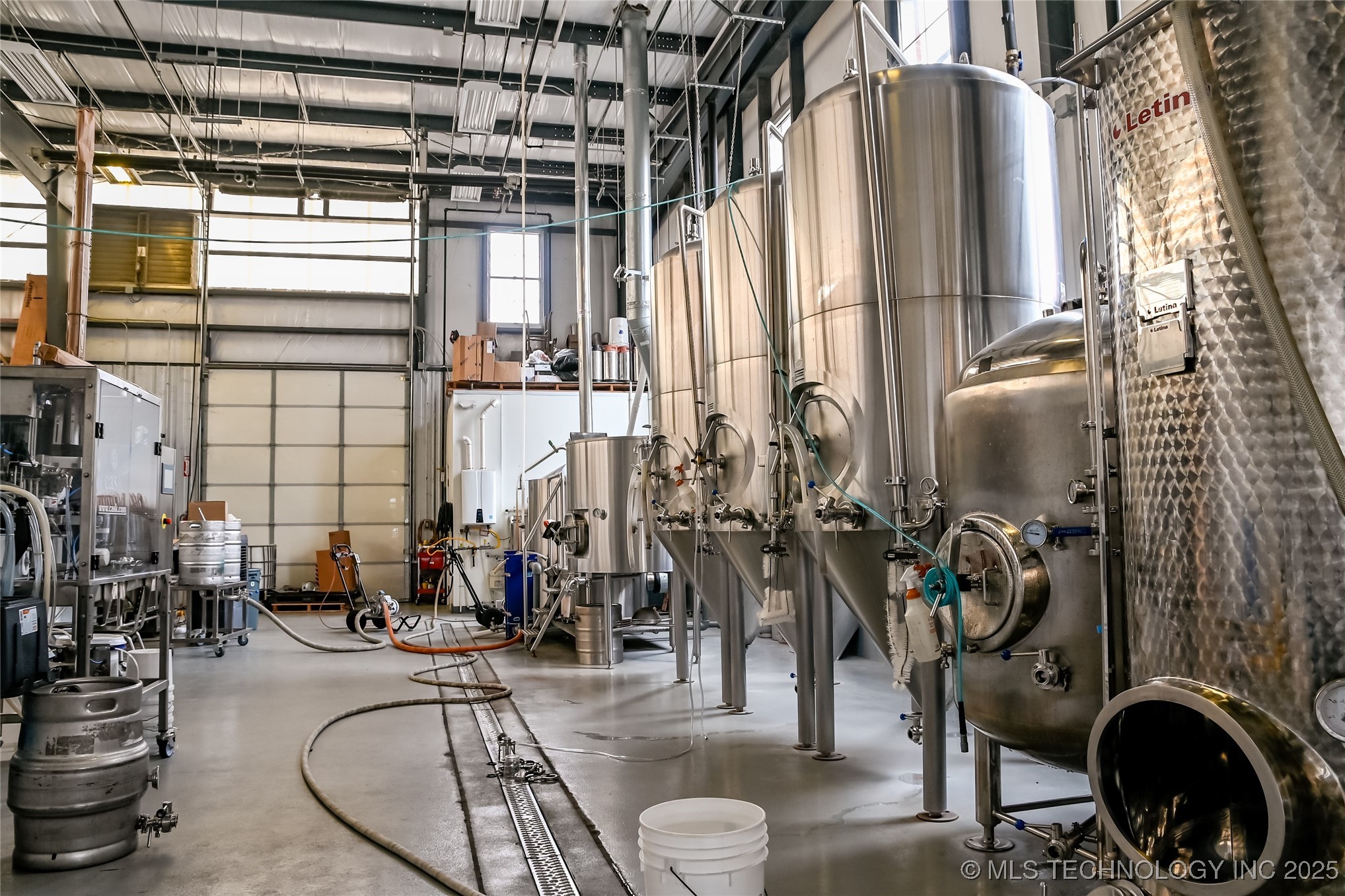 1147 S Lewis Avenue Property Photo 17