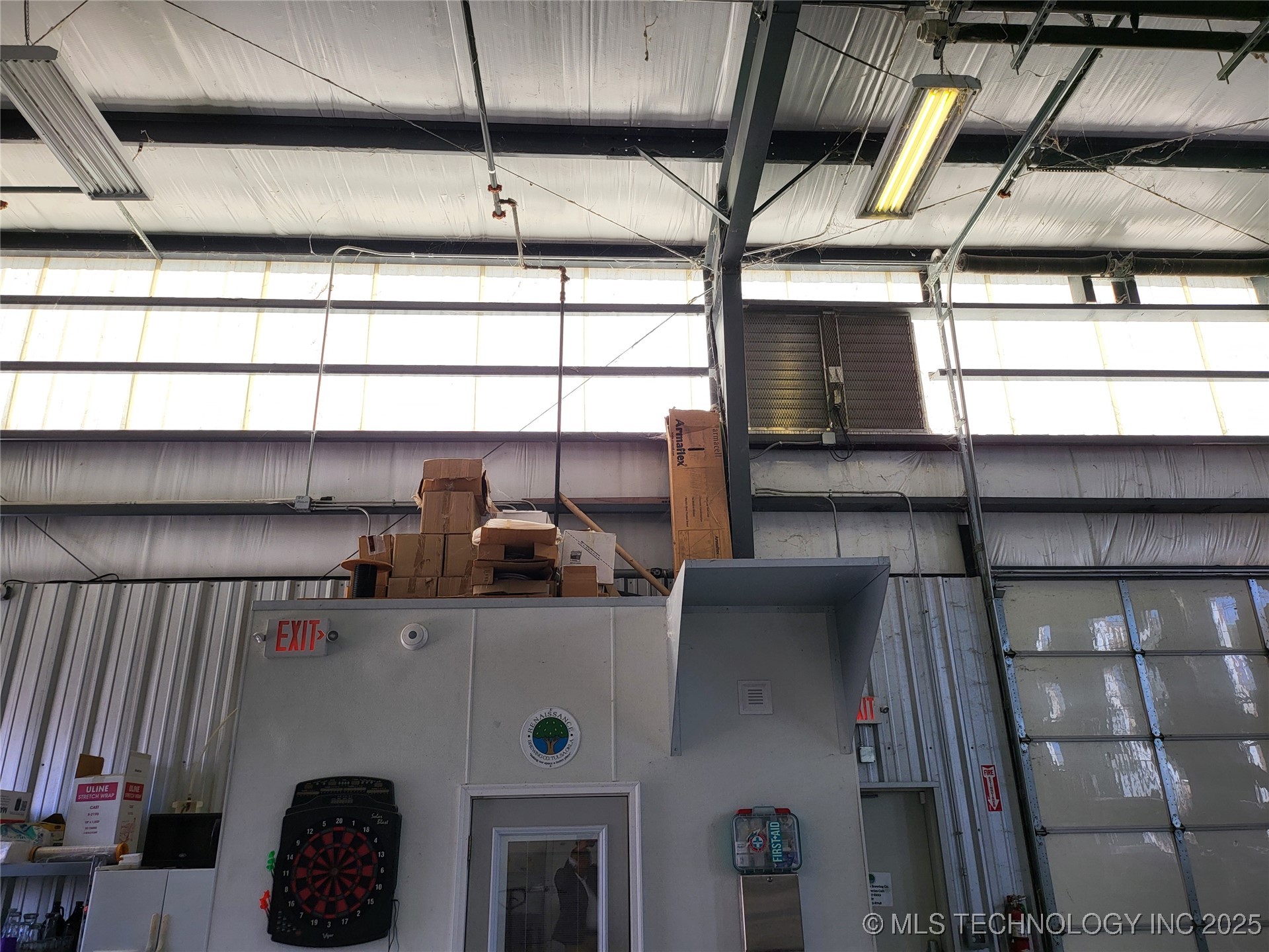 1147 S Lewis Avenue Property Photo 34