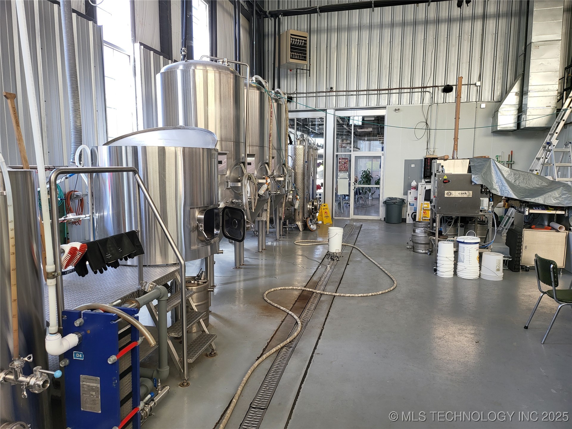 1147 S Lewis Avenue Property Photo 36