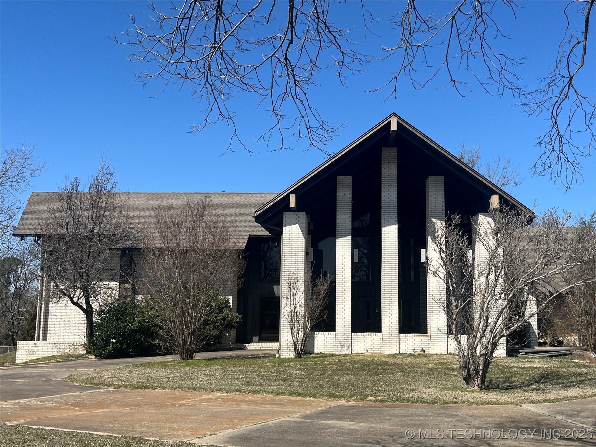 3101 Hardy Springs Road Property Photo 1