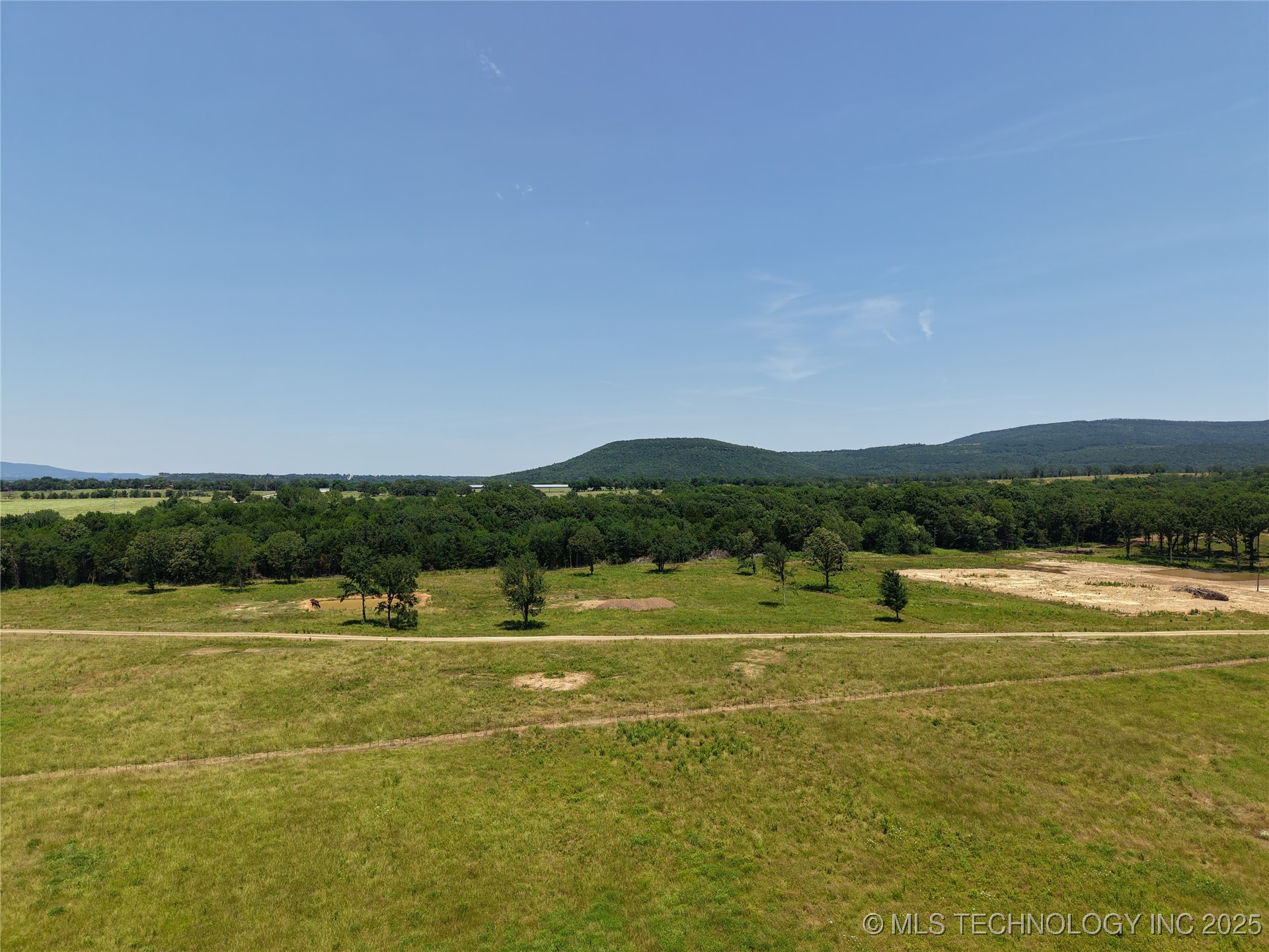 Morris Creek Property Photo 4