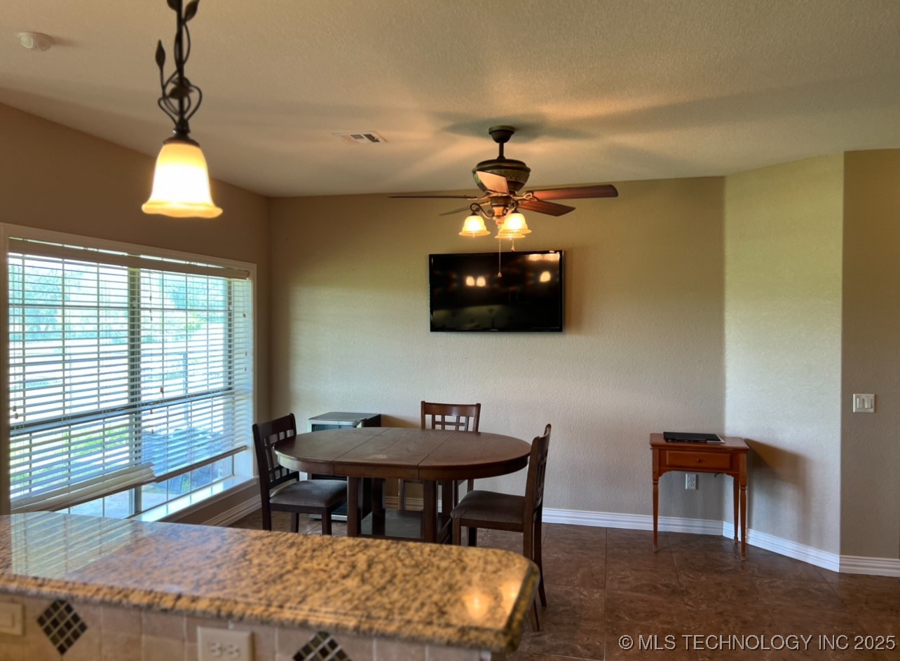 7400 E Prairie View Road E Property Photo 24