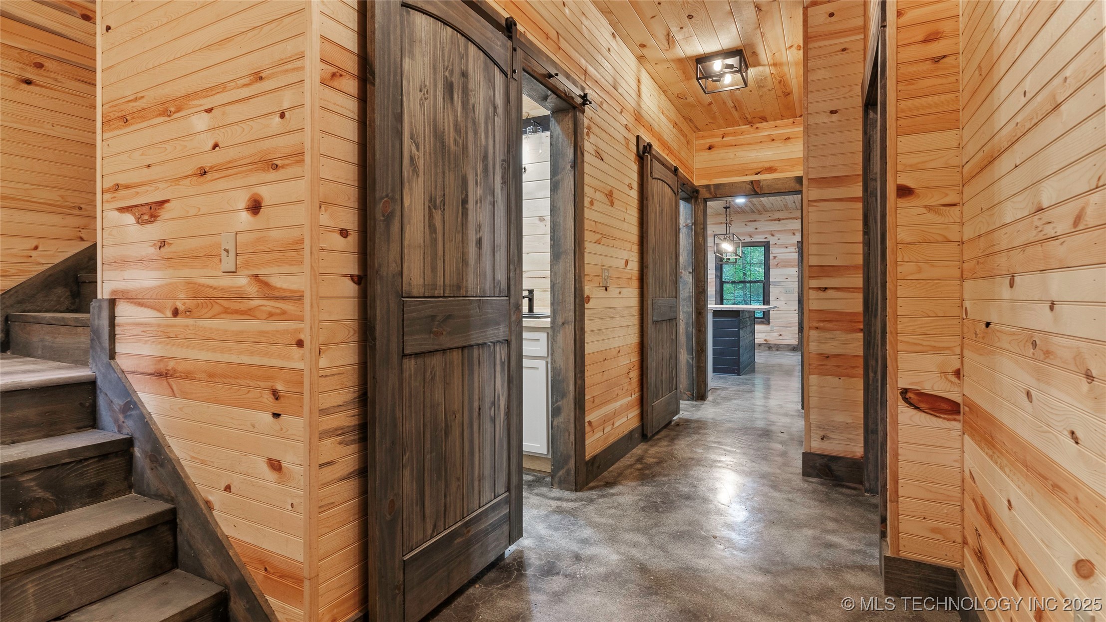 4396 E Cheadle Road Property Photo 4