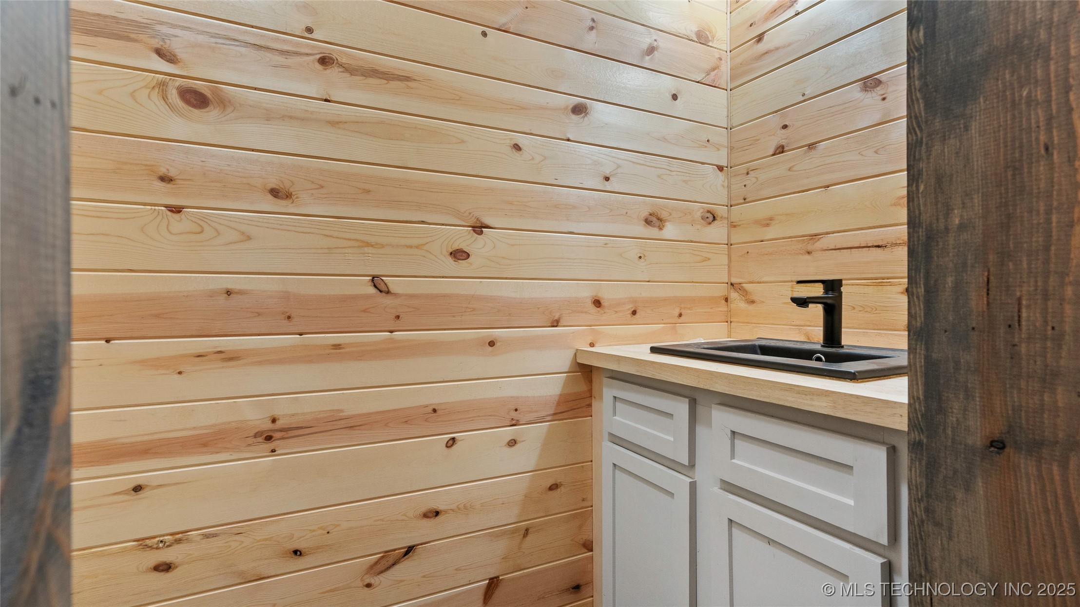 4396 E Cheadle Road Property Photo 5