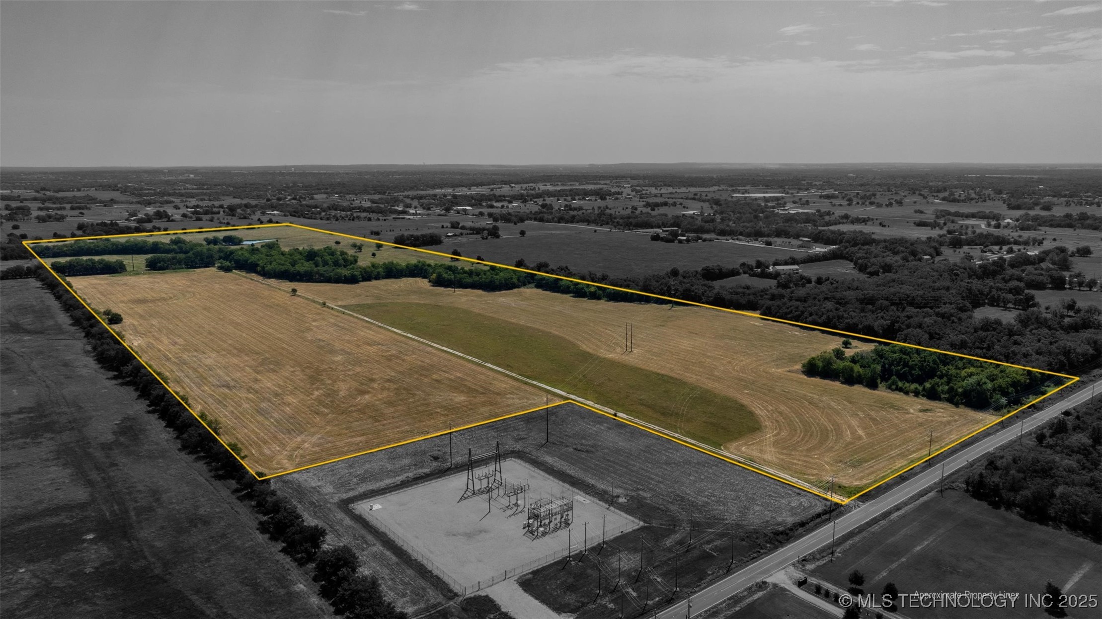 11027 N Yale Avenue Property Photo 2