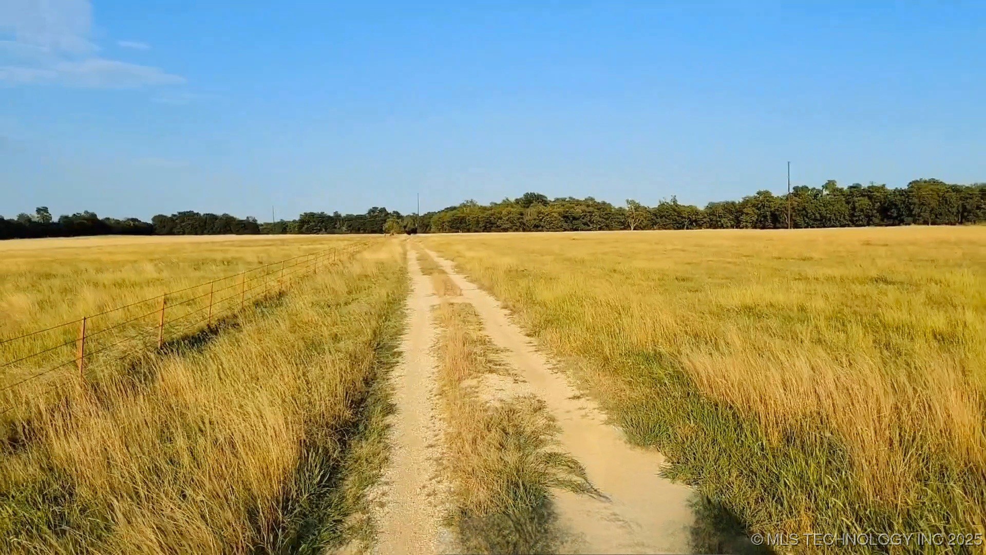 11027 N Yale Avenue Property Photo 12