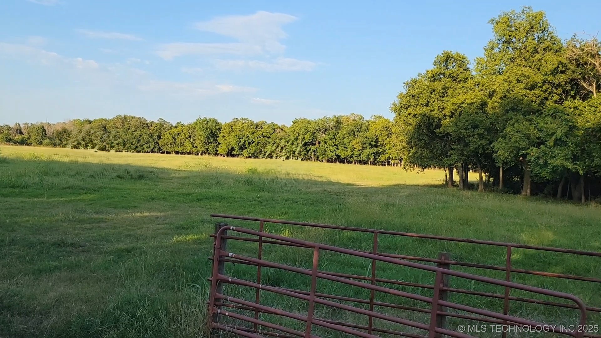 11027 N Yale Avenue Property Photo 17