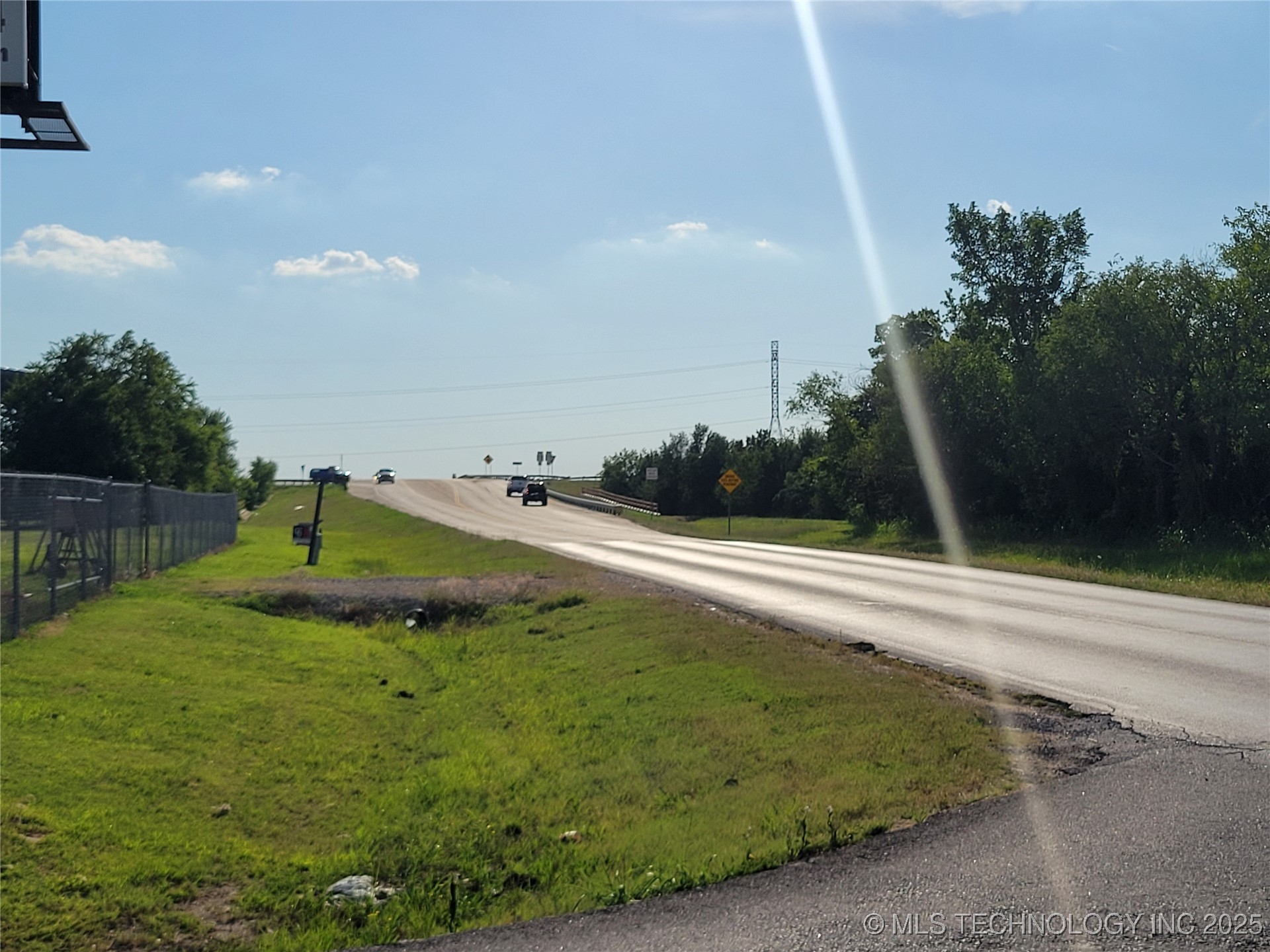 11027 N Yale Avenue Property Photo 21