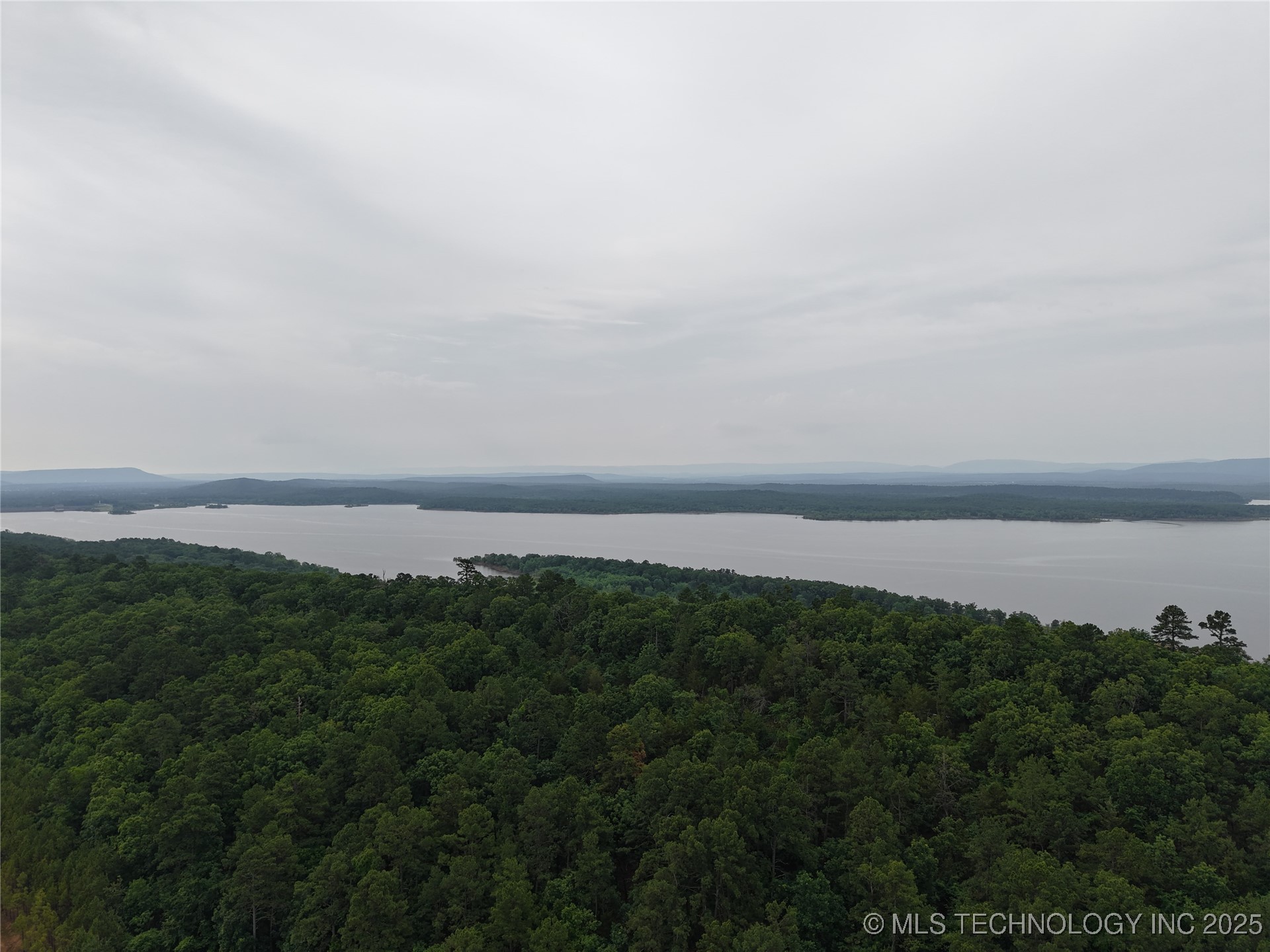 28574 Pocahontas Road Property Photo 3